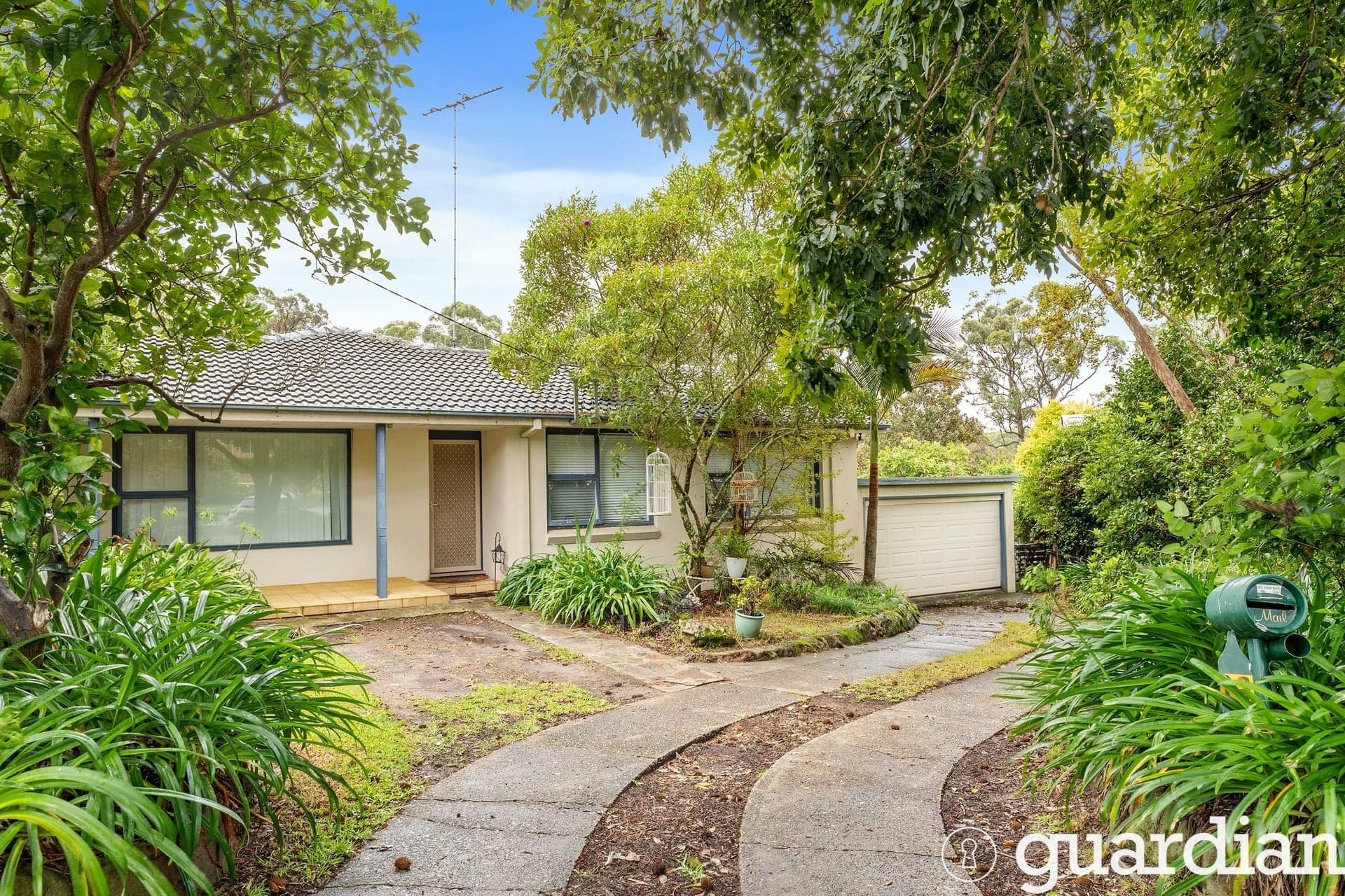 13 Millar Crescent Dural NSW, Dural - Thumbnail 2