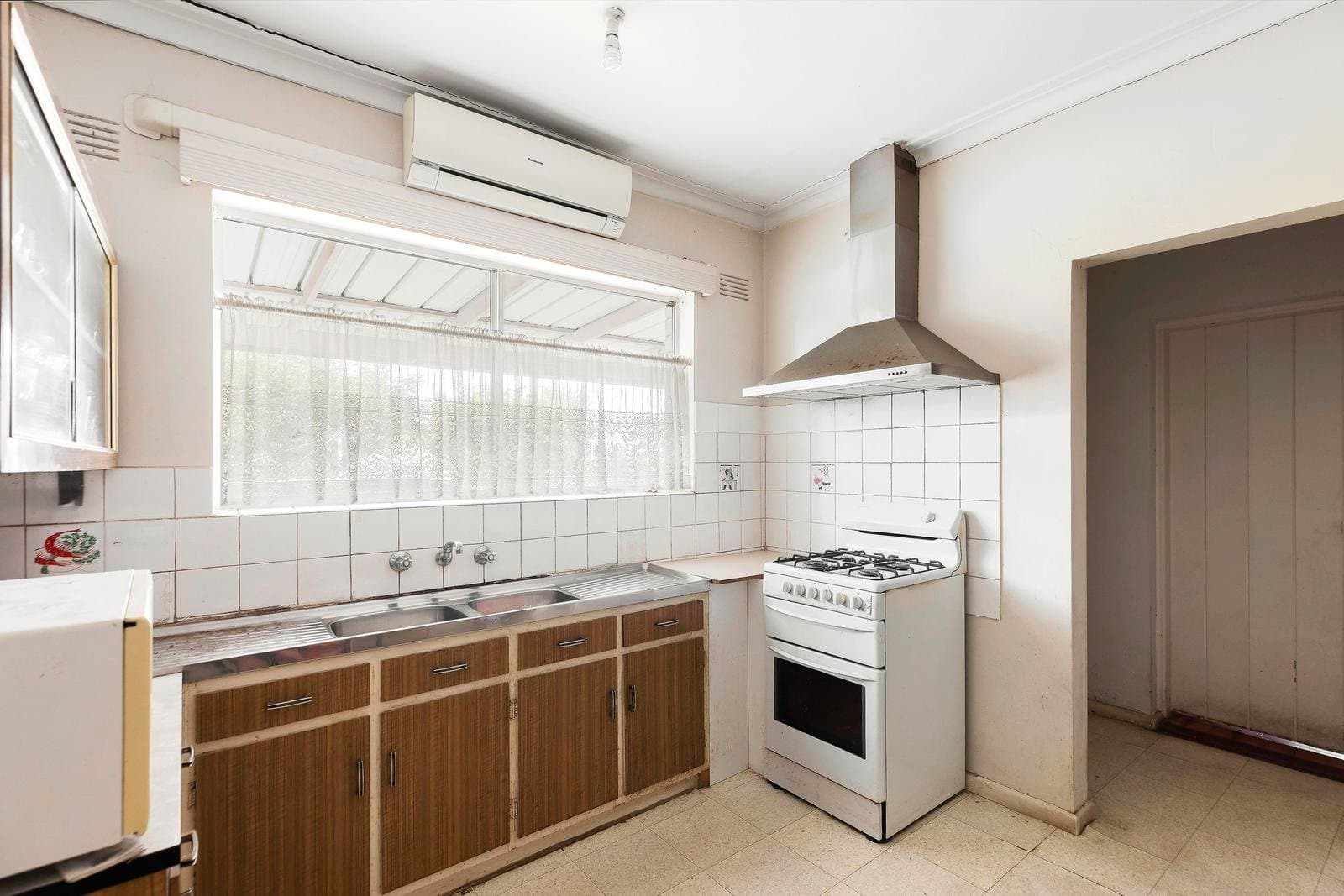 135 Cramer Street, Preston VIC 3072, Preston - Thumbnail 7