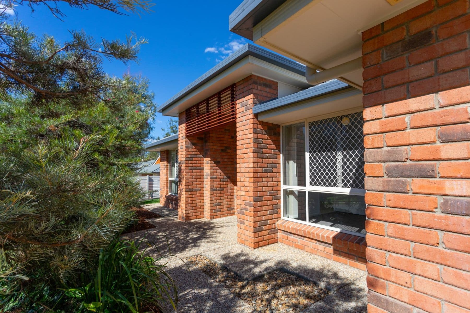 13 Regency Grove, Flinders View QLD 4305, Flinders View - Thumbnail 2