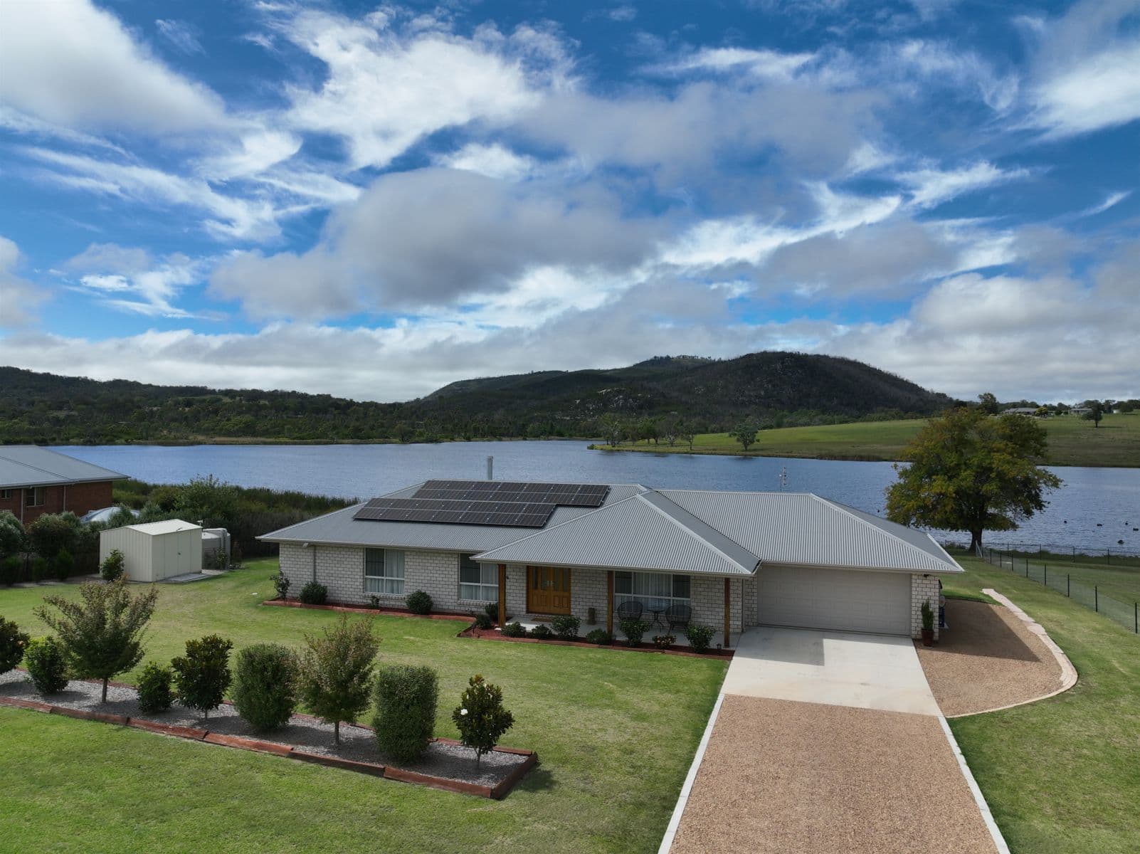 37 Parkes Drive, Tenterfield NSW 2372, Tenterfield - Image 1