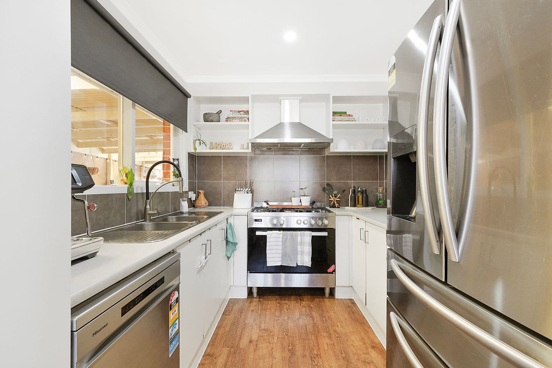 26 Bernard Drive, Melton South VIC 3338, Melton South - Thumbnail 6