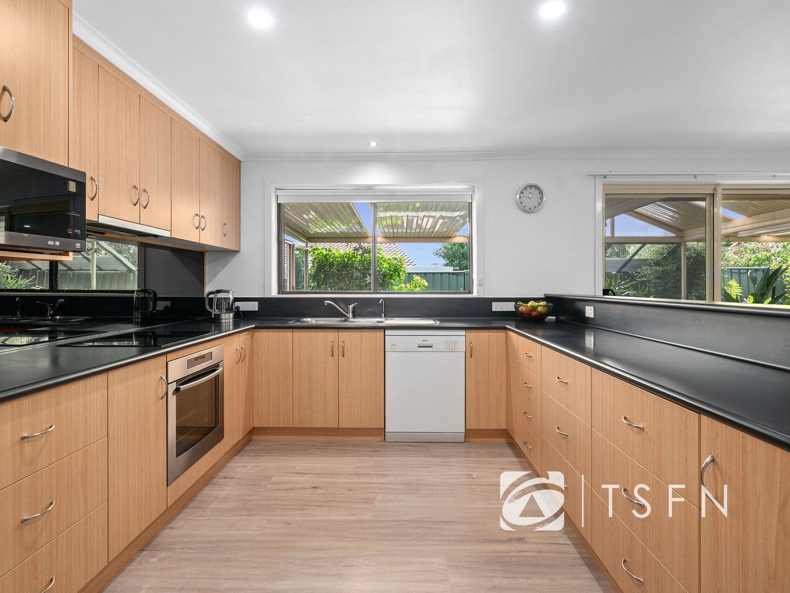 11 WALLABY AVENUE, Kangaroo Flat, VIC 3555, Kangaroo Flat - Thumbnail 4