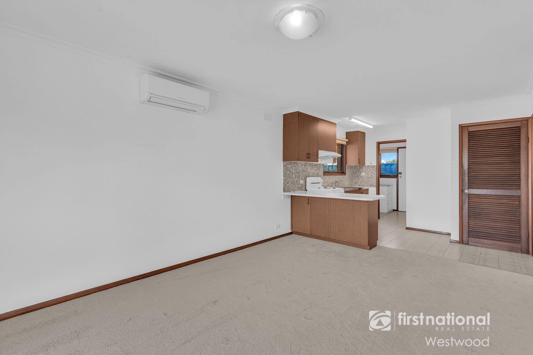 3/7 Deutgam Street, Werribee VIC 3030, Werribee - Thumbnail 3