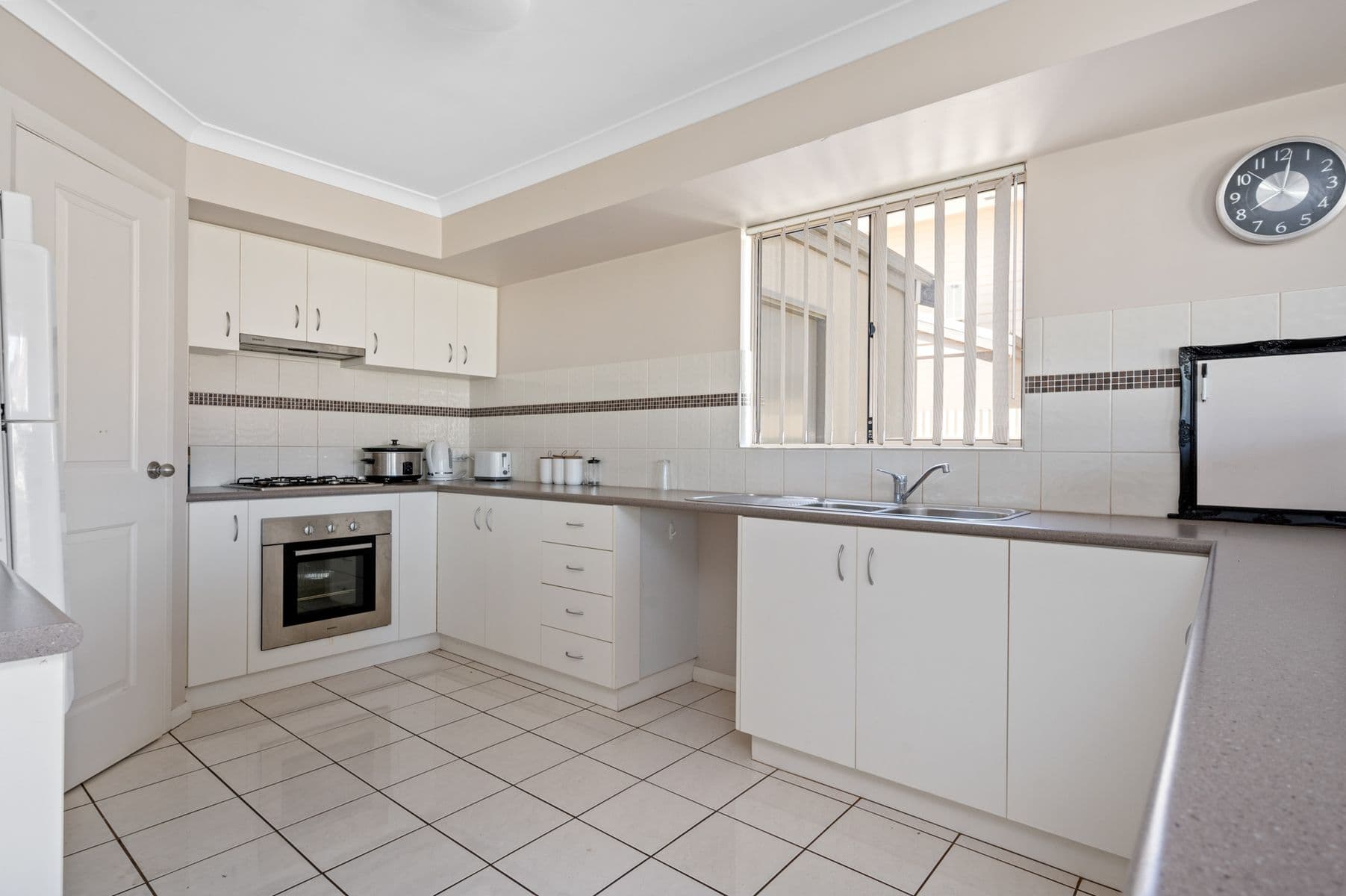 4/14 Cassidy Street, Kalgoorlie WA 6430, Kalgoorlie - Thumbnail 4