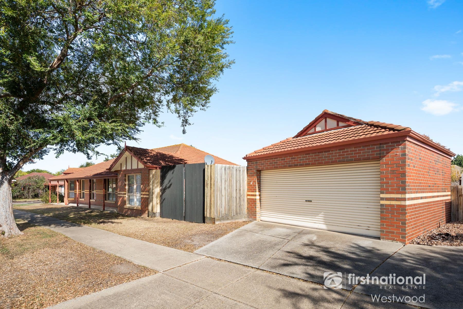 7 Rob Close, Hoppers Crossing VIC 3029, Hoppers Crossing - Thumbnail 2