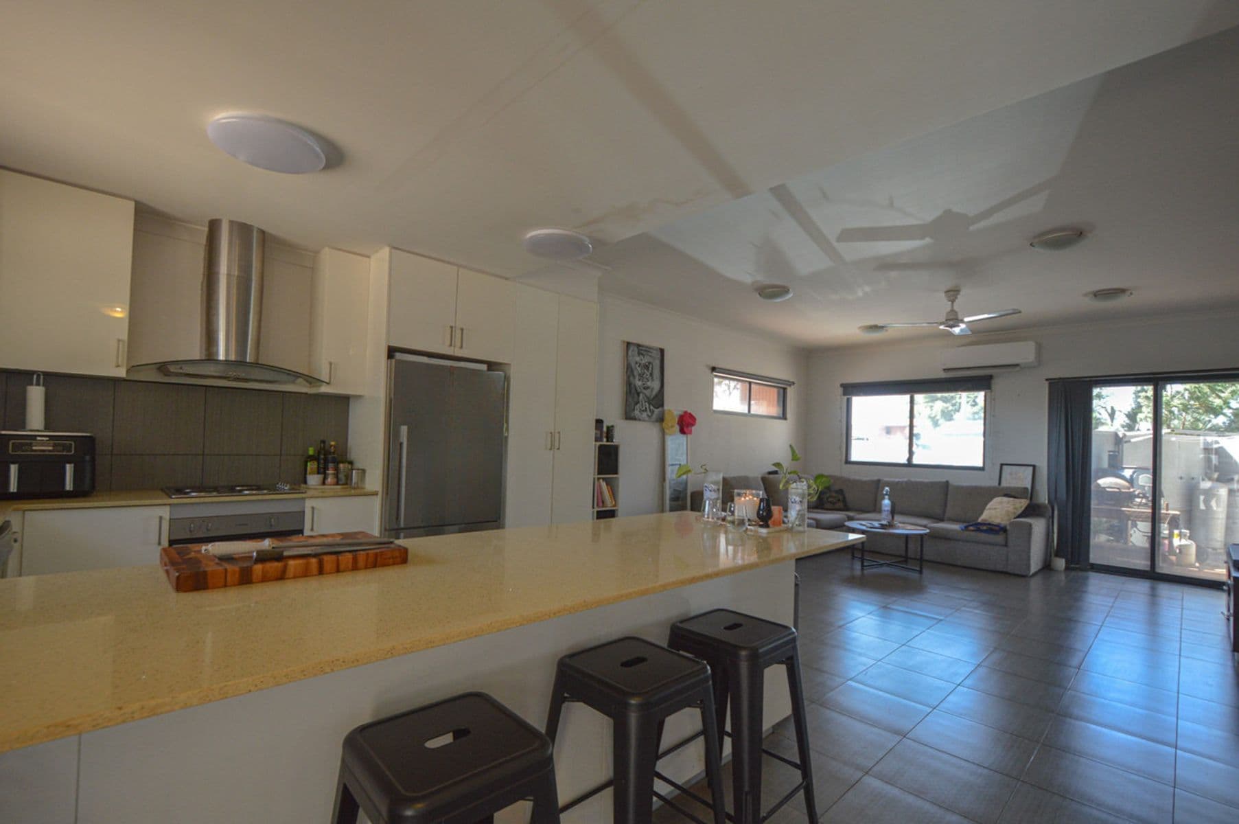 1/8 Beacon Close, South Hedland WA 6722, South Hedland - Thumbnail 3