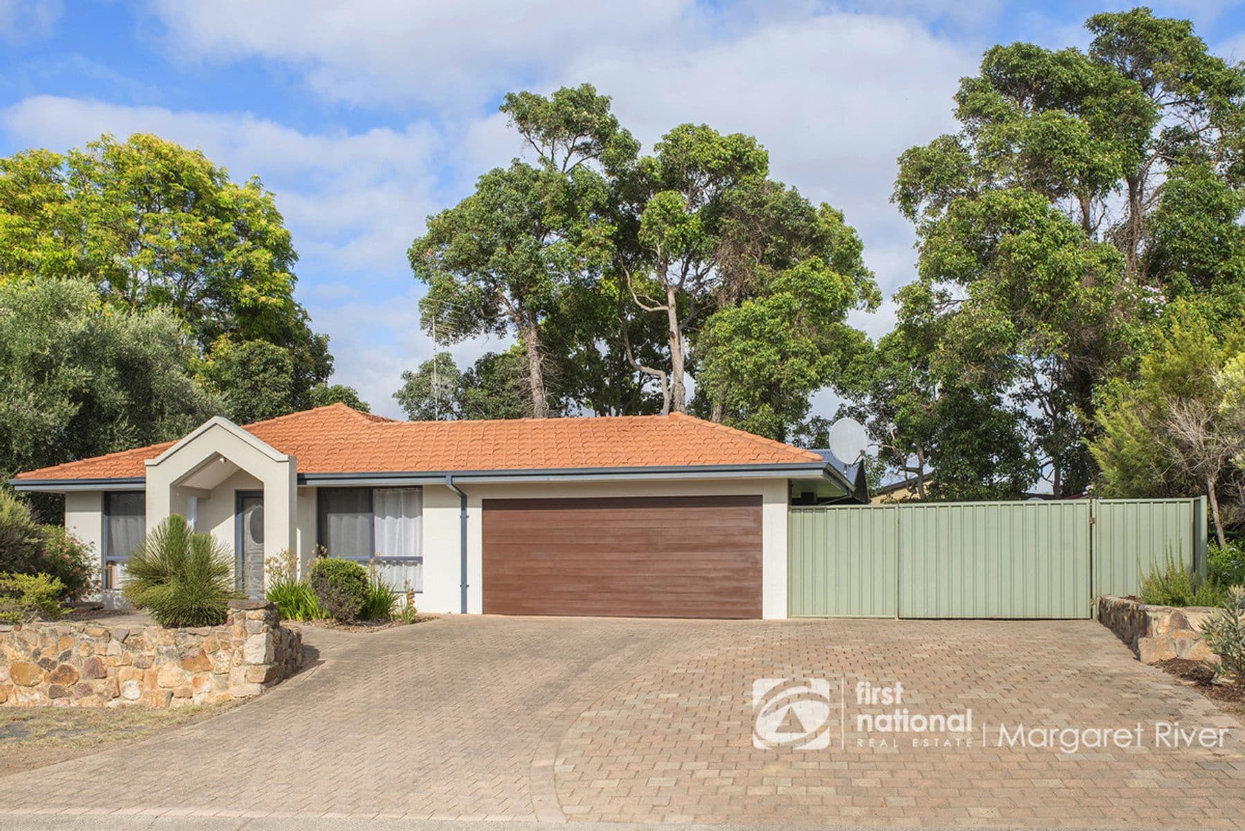 4 Beech Drive, Margaret River WA 6285, Margaret River - Image 1