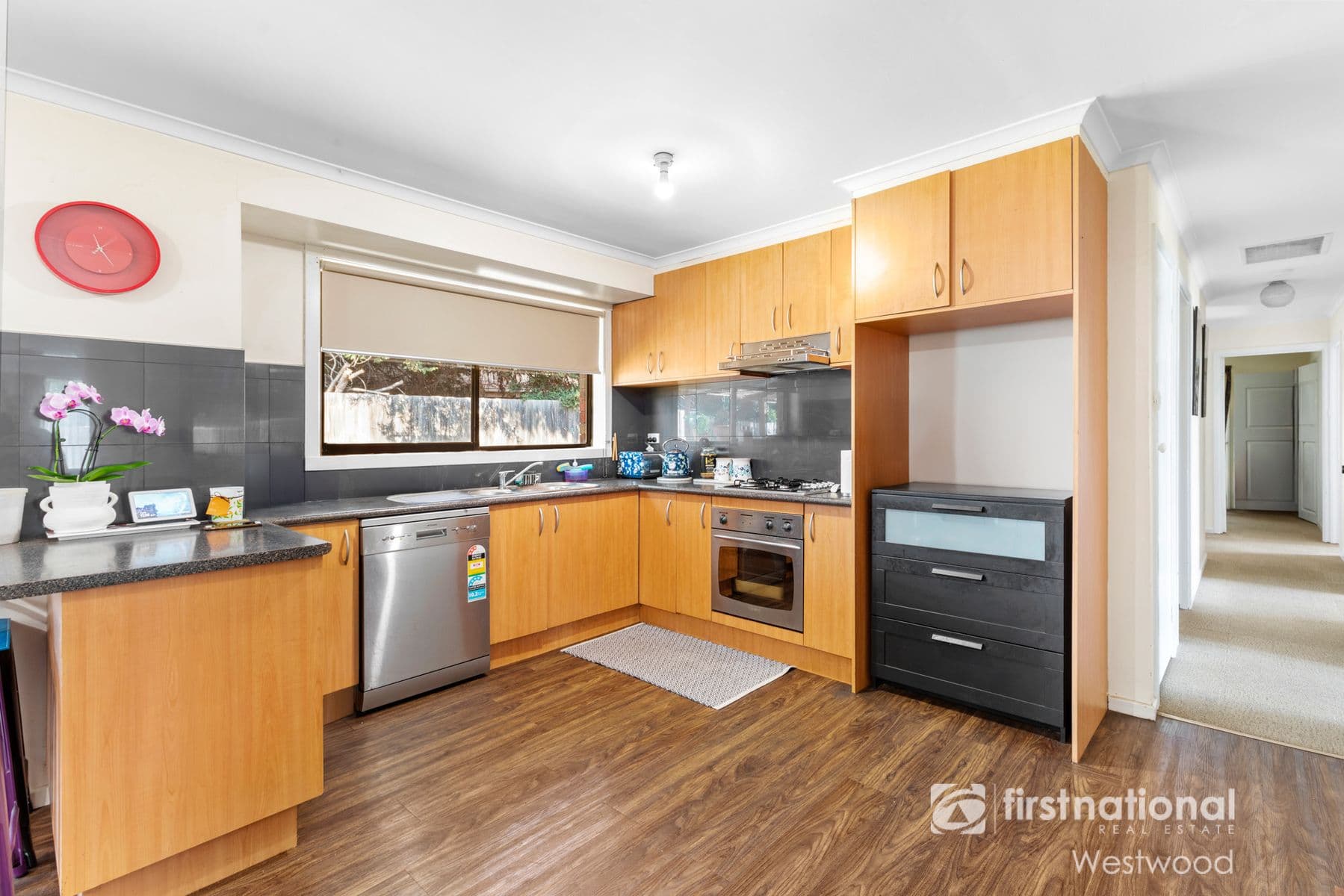 76 Kookaburra Avenue, Werribee VIC 3030, Werribee - Thumbnail 2