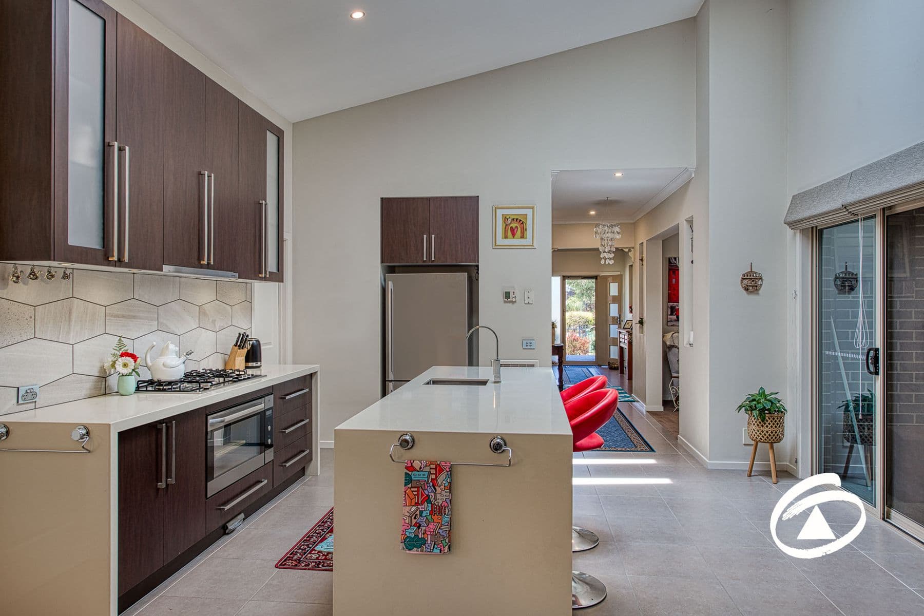 8 Winneke Way, Pakenham VIC 3810, Pakenham - Thumbnail 3