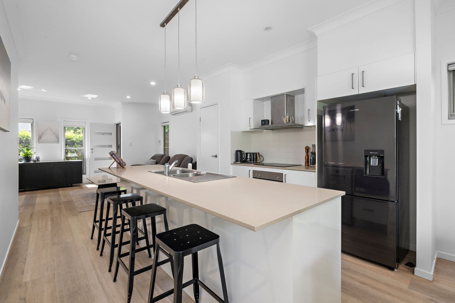 6/6 Fernbourne Road, Wellington Point QLD 4160, Wellington Point - Thumbnail 2