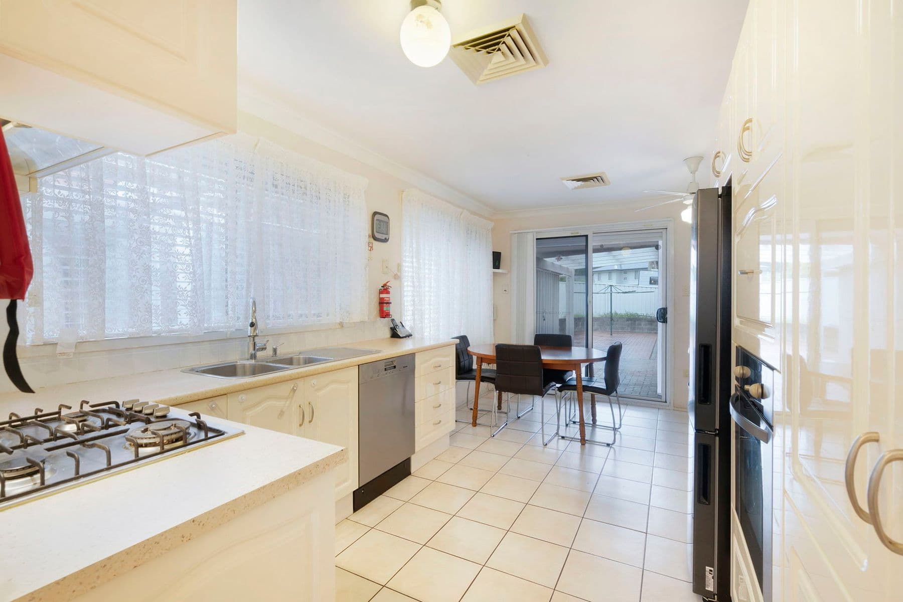 1 Glading Close, Lake Haven NSW 2263, Lake Haven - Thumbnail 5