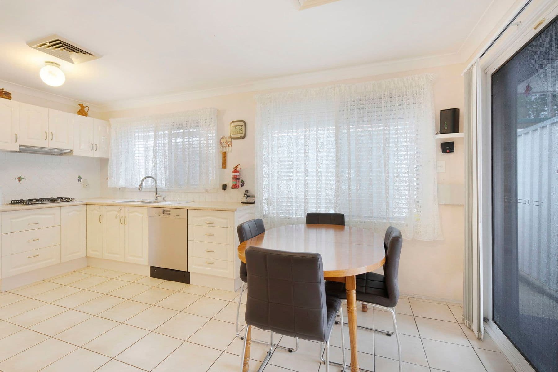 1 Glading Close, Lake Haven NSW 2263, Lake Haven - Thumbnail 6