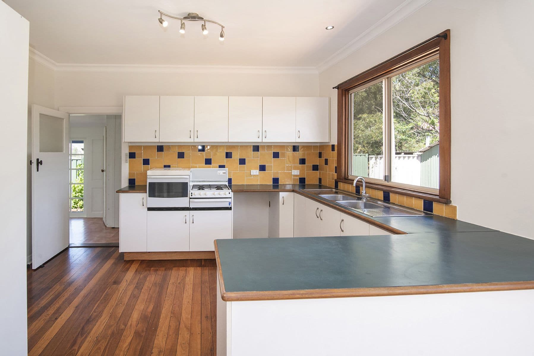 8 Elm Court, Margaret River WA 6285, Margaret River - Thumbnail 5