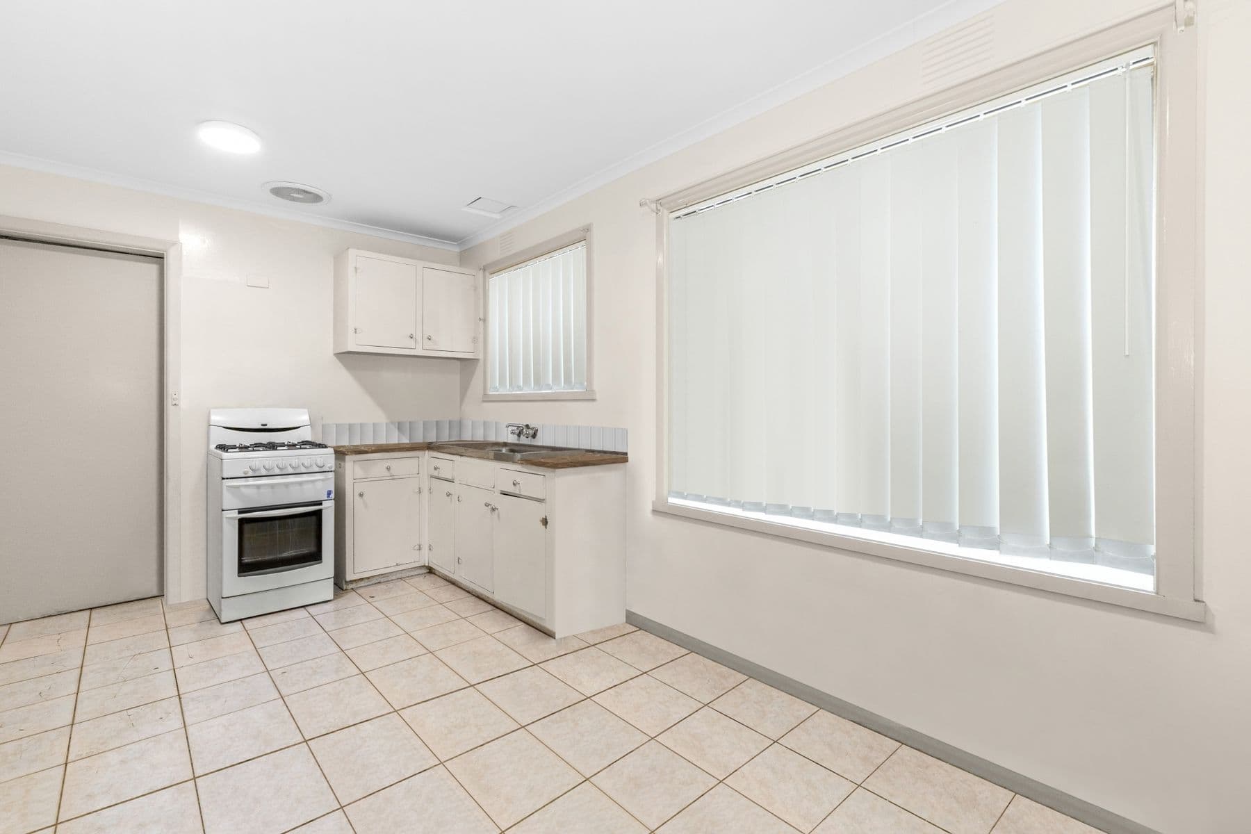 1 & 2/30 Pickett Street, Dandenong VIC 3175, Dandenong - Thumbnail 8