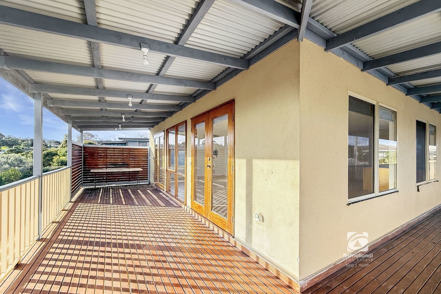 10 Uplands Avenue, Lakes Entrance VIC 3909, Lakes Entrance - Image 1