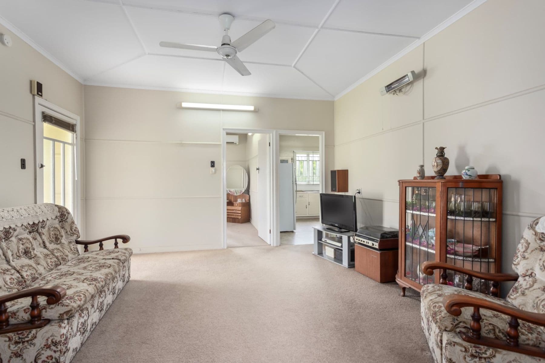 38 Smith Street, North Ipswich, QLD 4305, North Ipswich - Thumbnail 4