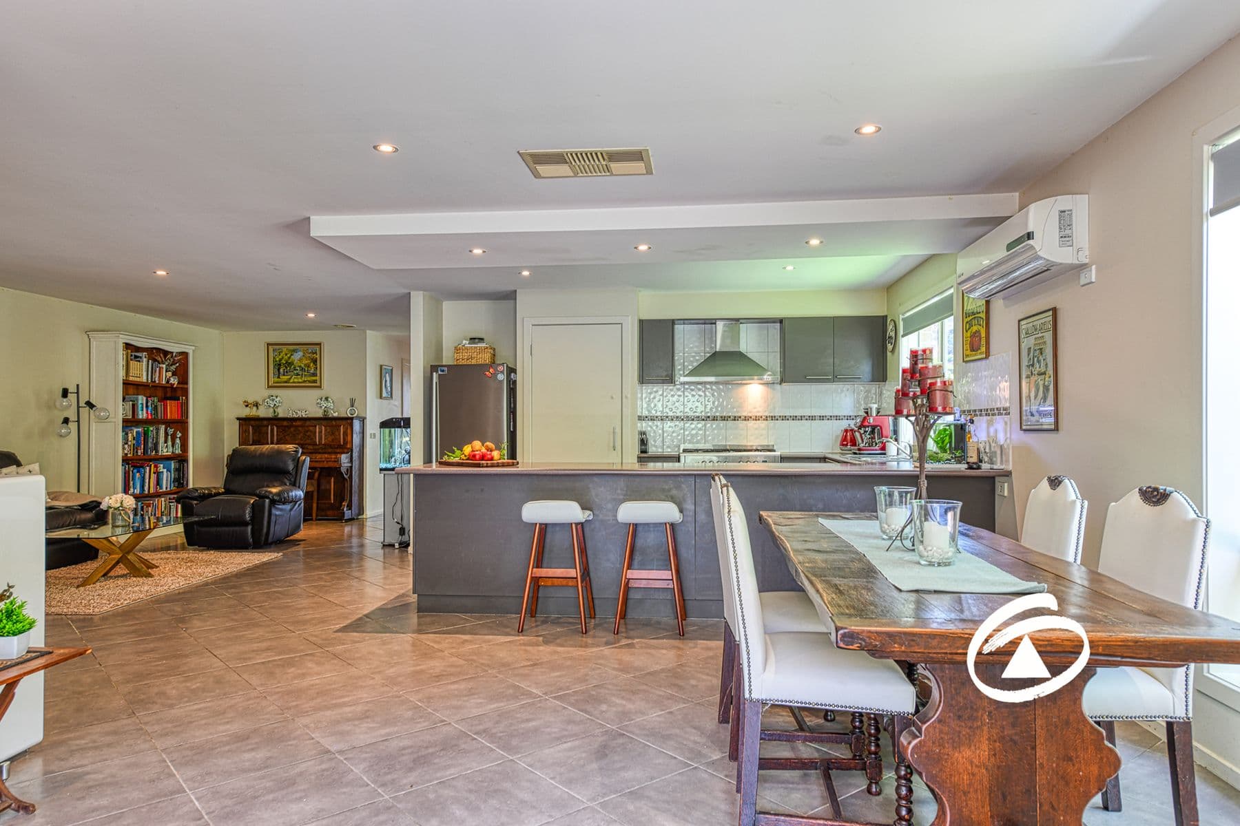 28 Victoria Place, Pakenham VIC 3810, Pakenham - Thumbnail 5