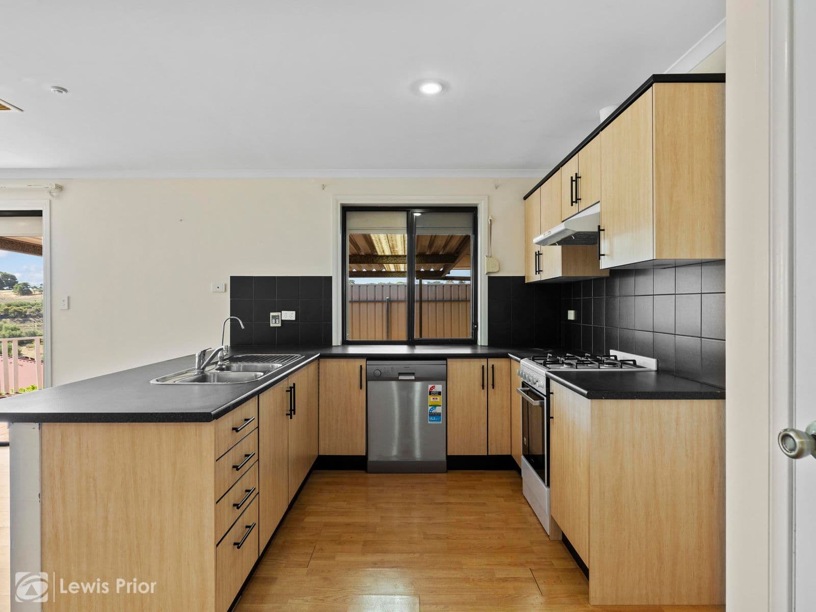 6 Unity Drive, Sheidow Park SA 5158, Sheidow Park - Thumbnail 5