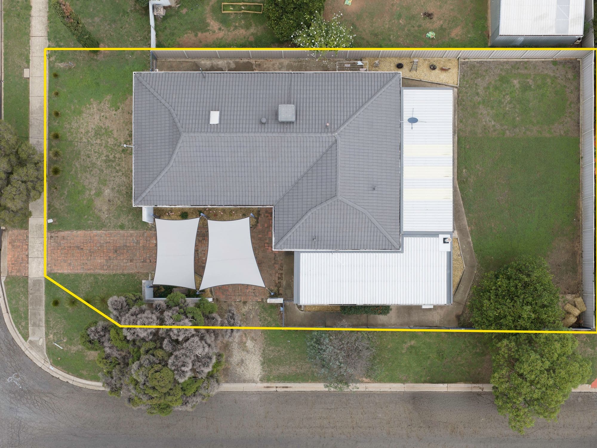 136 Clarke Street, Benalla VIC 3672, Benalla - Thumbnail 3