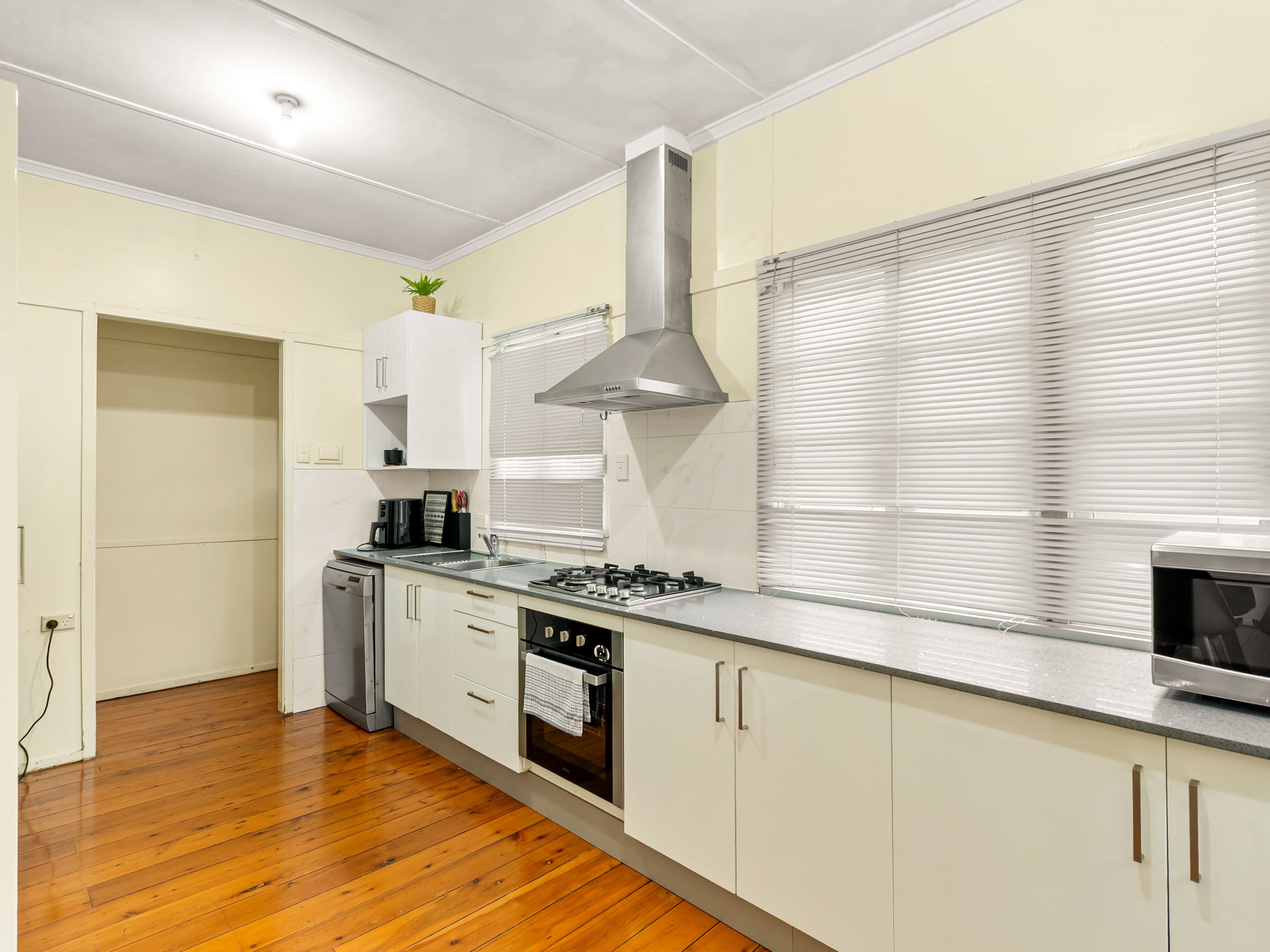 9 & 11 Dulwich Road, Yeronga QLD 4104, Yeronga - Thumbnail 8