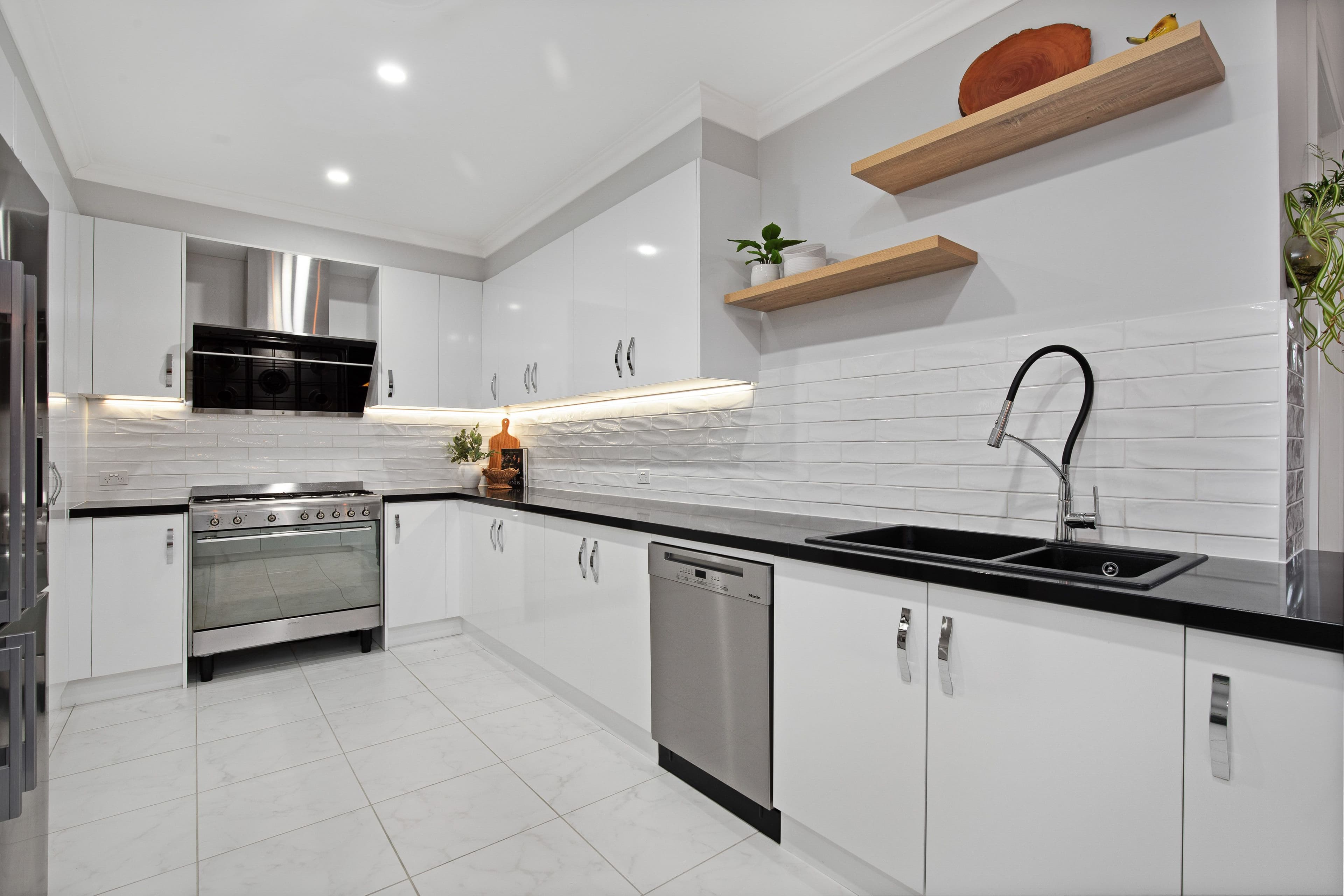 13 James Grieve Avenue, Norwest NSW 2153, Norwest - Thumbnail 5