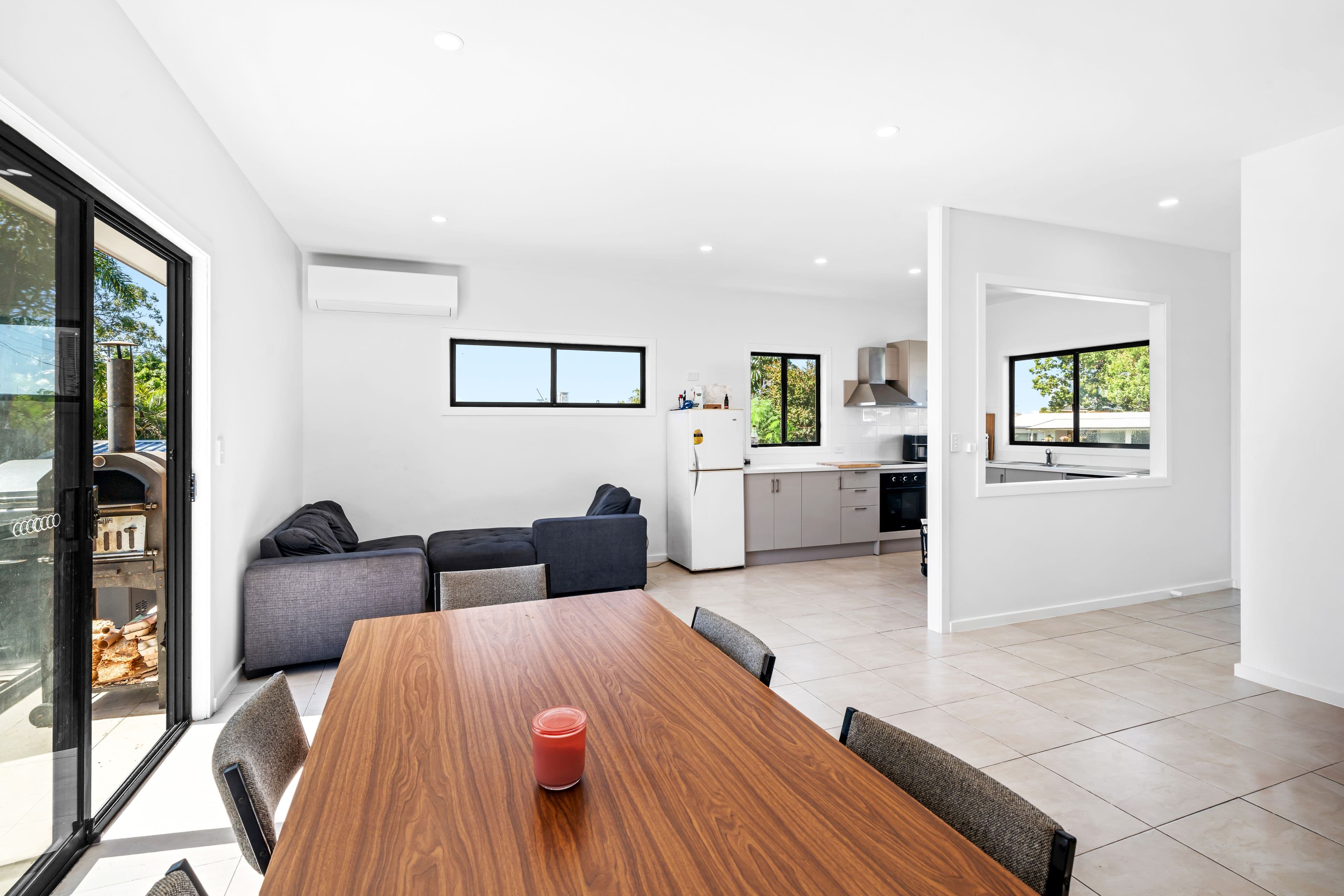 11 Sibyl Street, Southport QLD 4215, Southport - Thumbnail 4