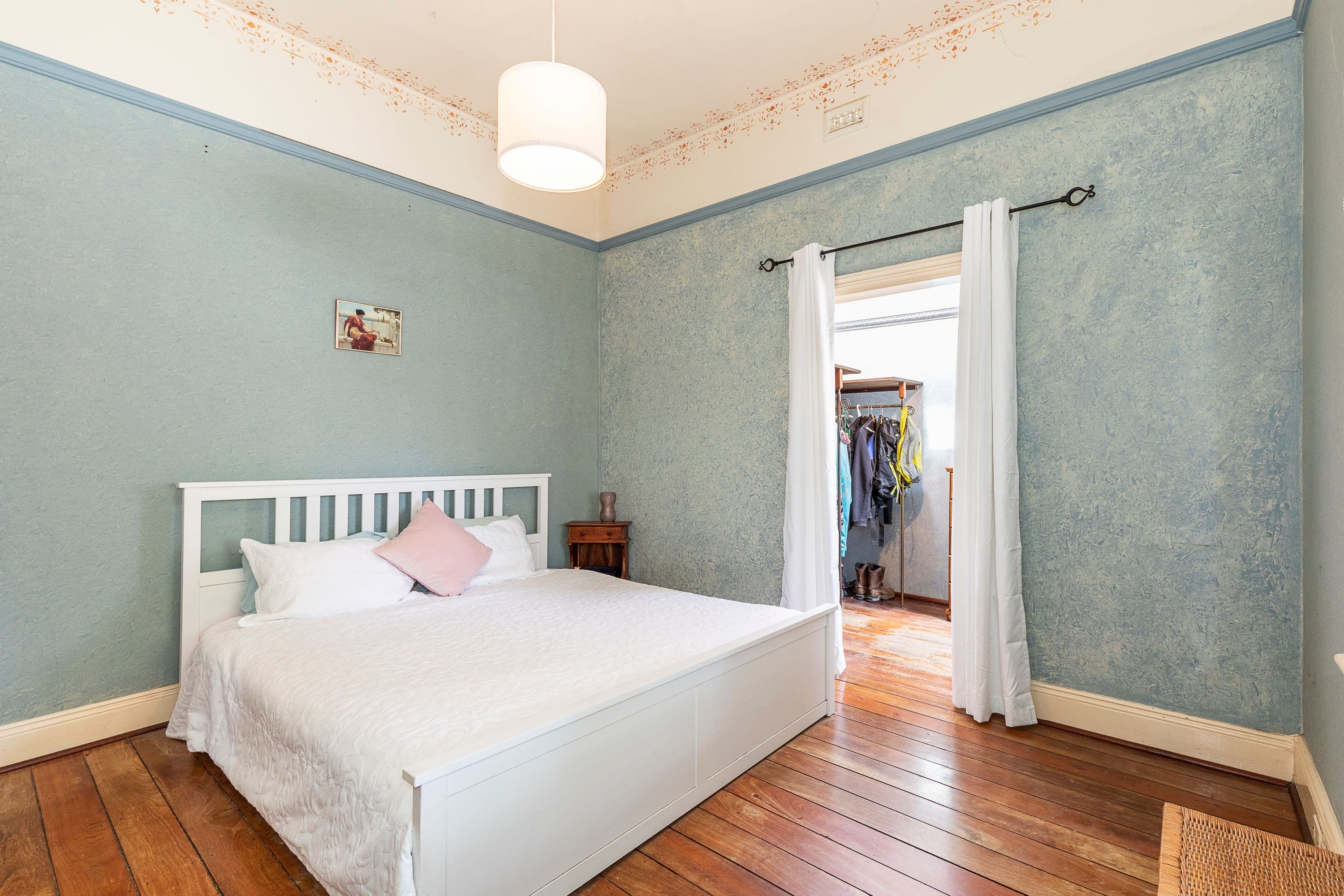 12 Edinboro Street, Mount Hawthorn WA 6016, Mount Hawthorn - Thumbnail 4