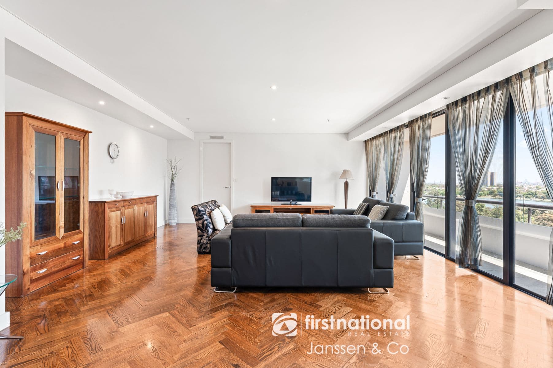 11B/29 Queens Road, Melbourne, VIC 3004, Melbourne - Thumbnail 4