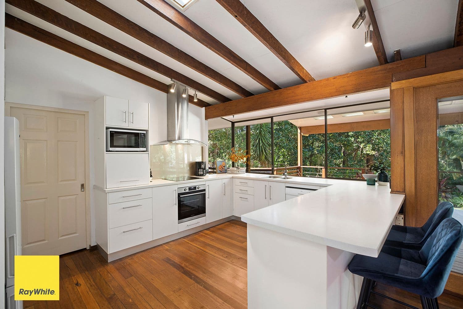 10 Norman Hill Drive, Korora NSW 2450, Korora - Thumbnail 5