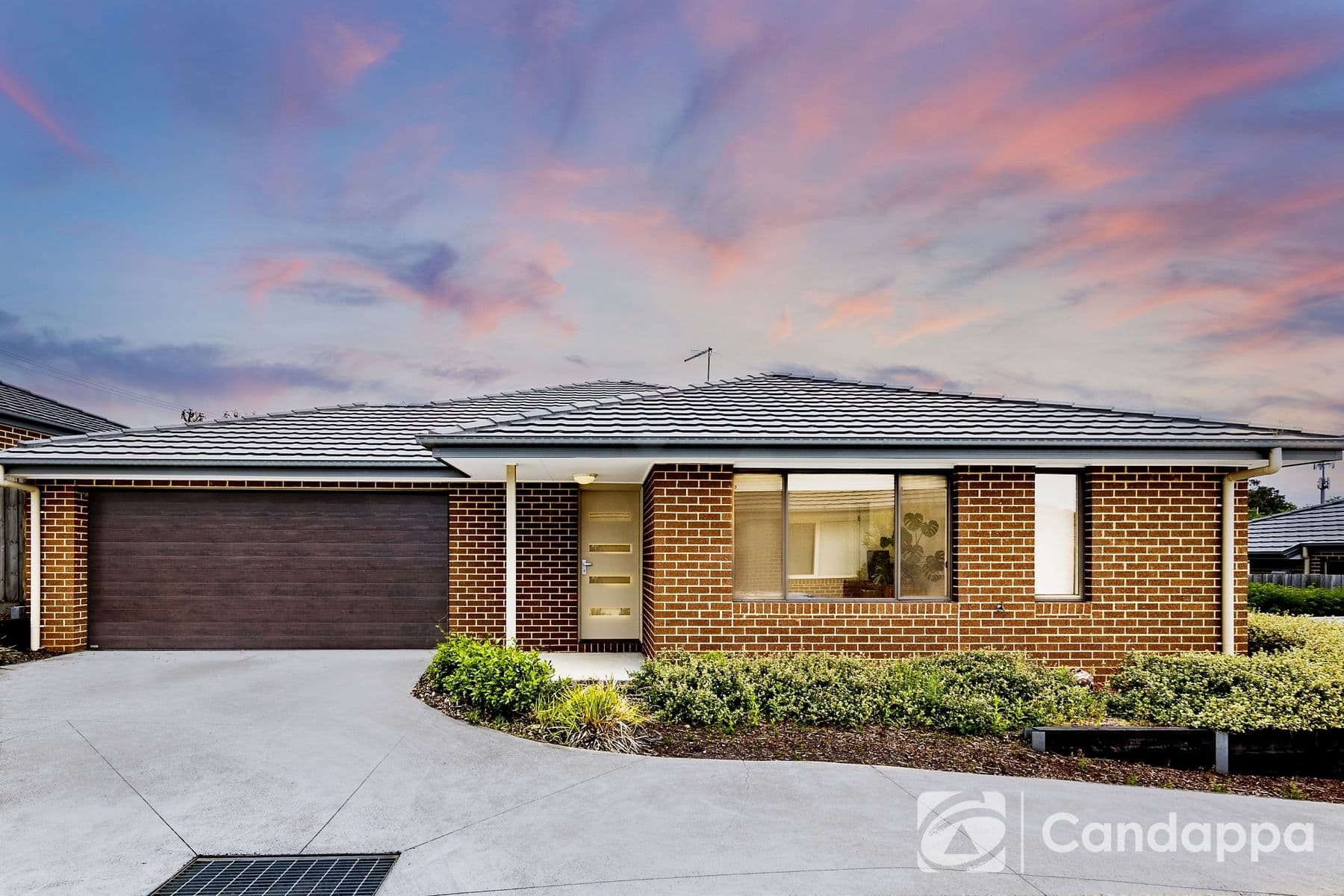 2/18-20 Main South Road, Drouin VIC 3818, Drouin - Image 1