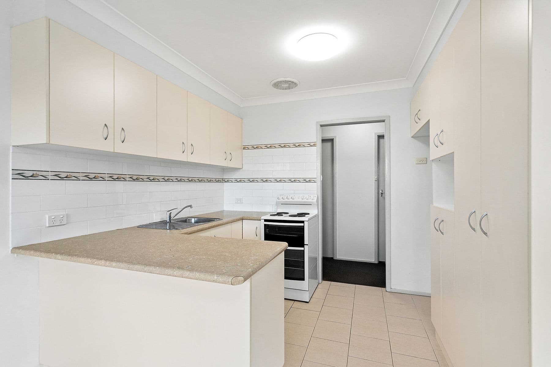 2/54 Uralba Street, Figtree NSW 2525, Figtree - Thumbnail 4