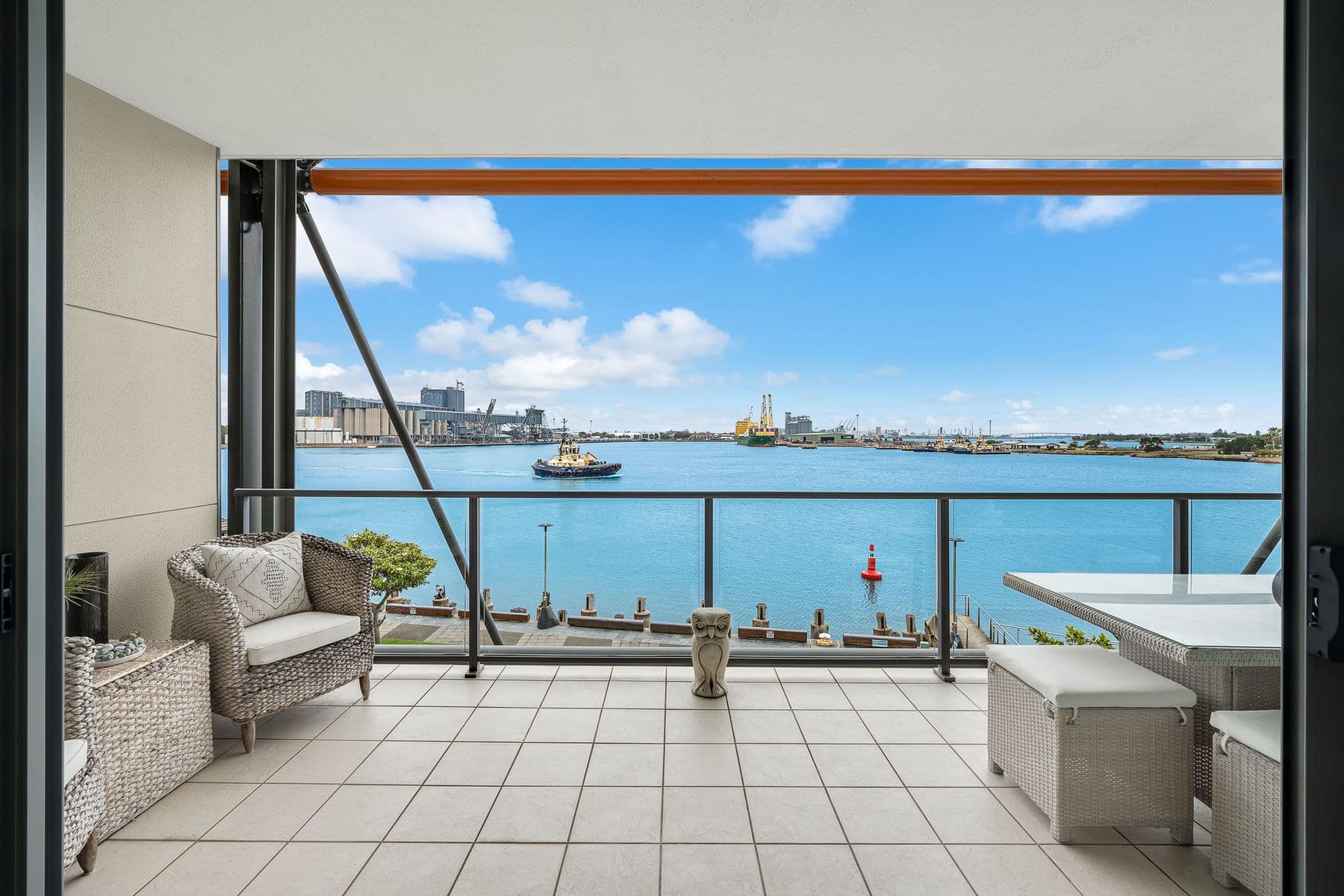 202/3A Honeysuckle Drive, Newcastle NSW 2300, Newcastle - Thumbnail 3