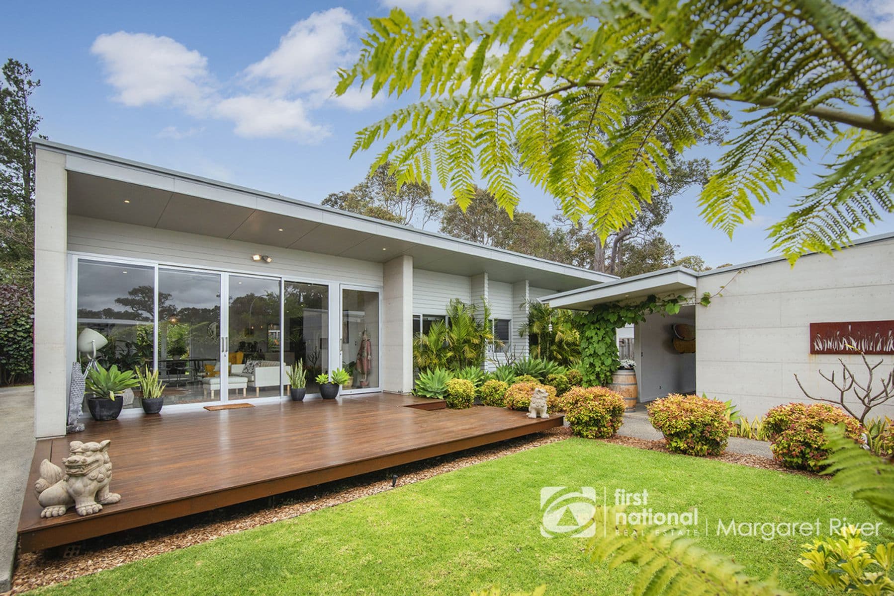 17 Tyrone Loop, Margaret River WA 6285, Margaret River - Thumbnail 2