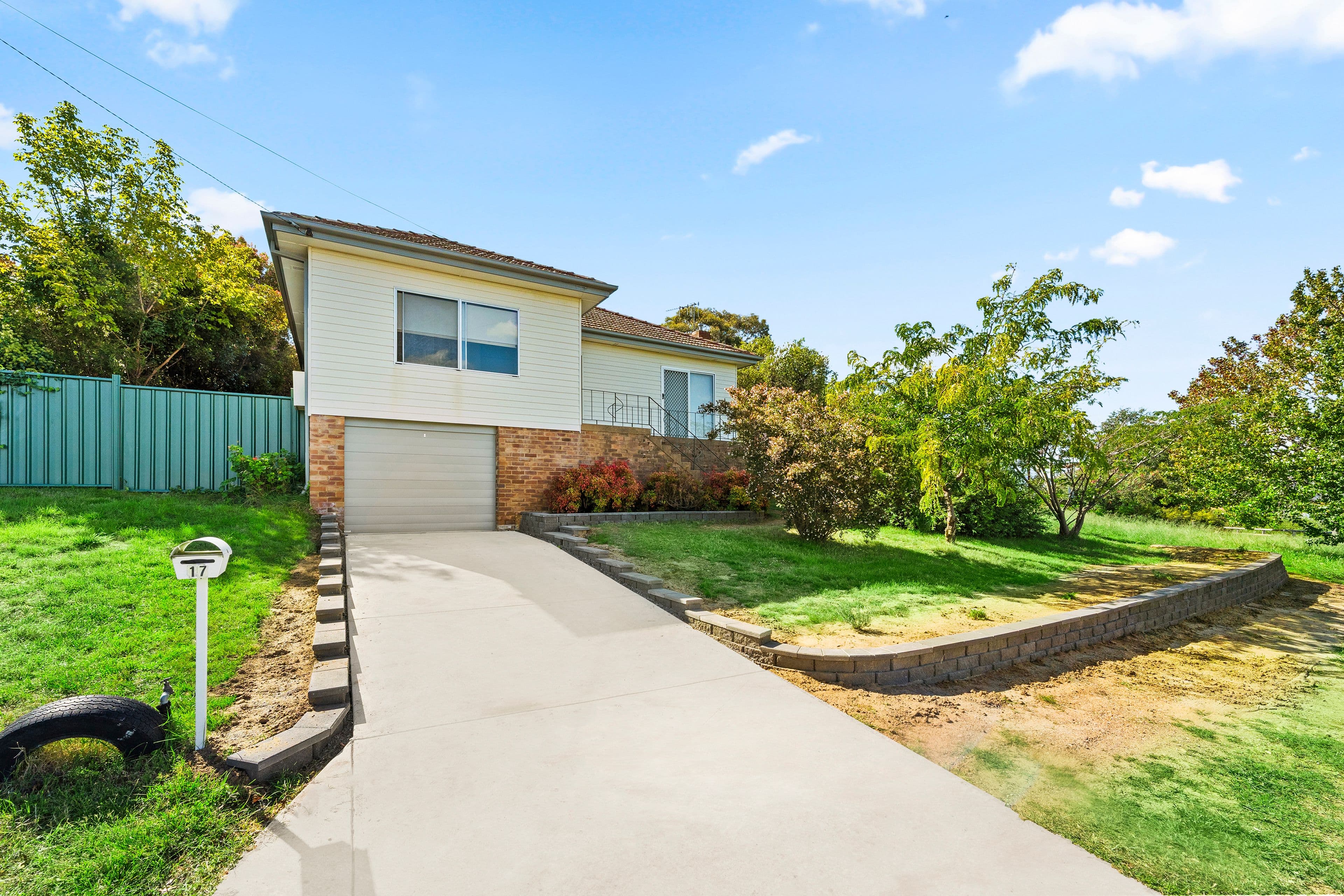 17 Kinkora Place, Crestwood NSW 2620, Crestwood - Thumbnail 2