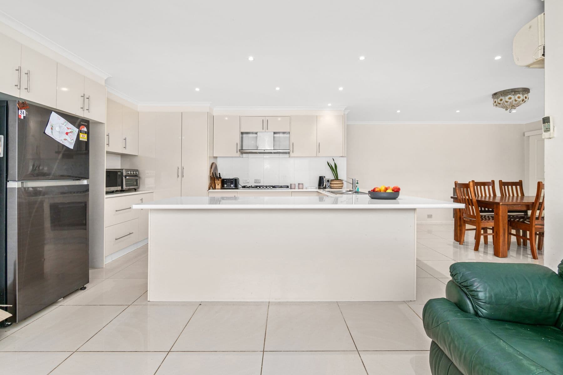 8 Oak Avenue, Traralgon VIC 3844, Traralgon - Thumbnail 6