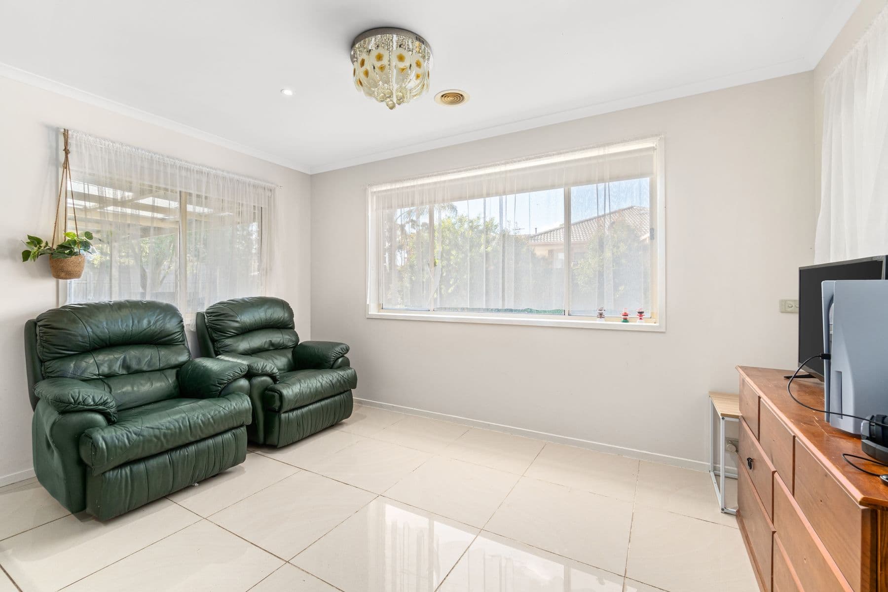 8 Oak Avenue, Traralgon VIC 3844, Traralgon - Thumbnail 8