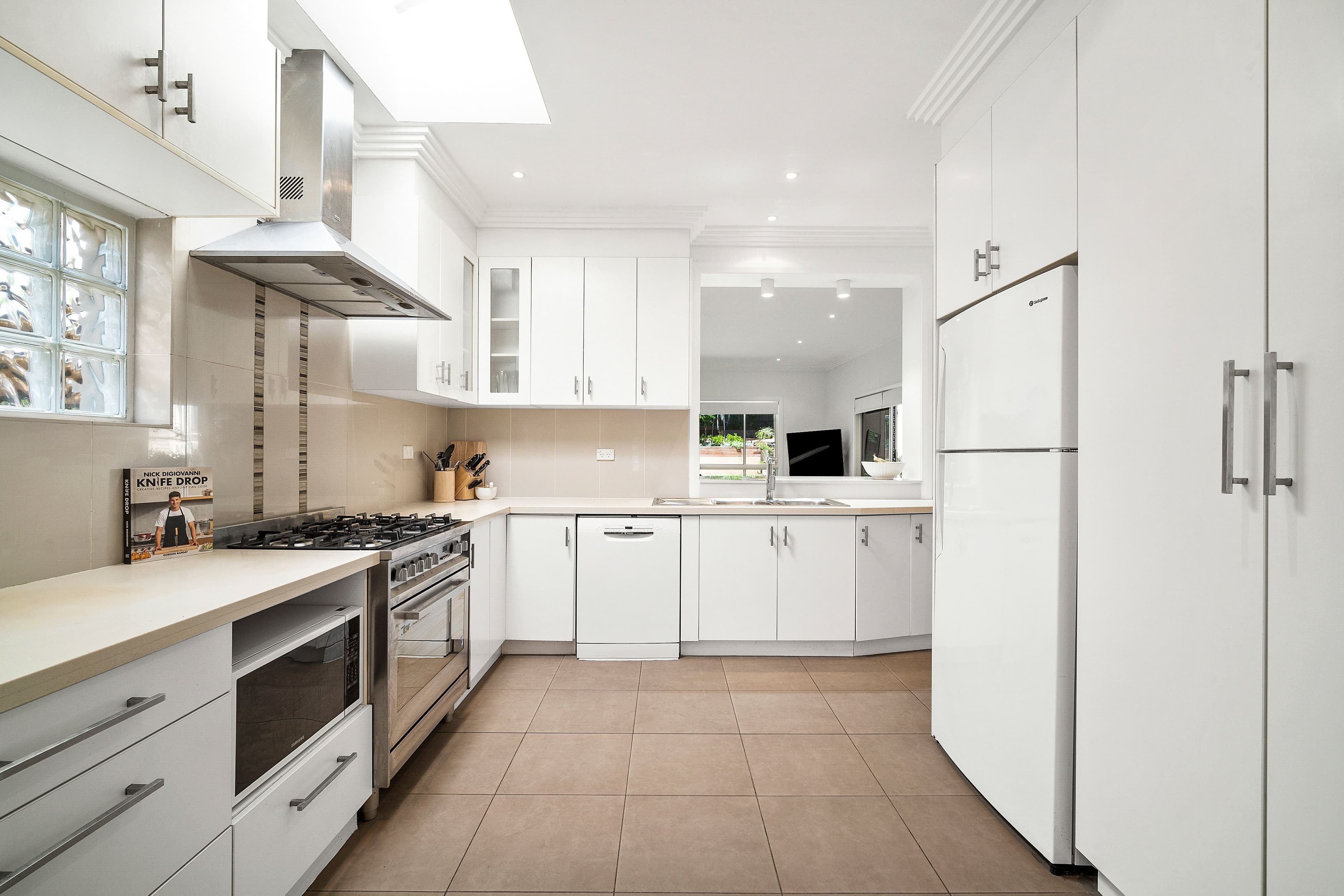22 Mountbatten Street, Oatley NSW 2223, Oatley - Thumbnail 7