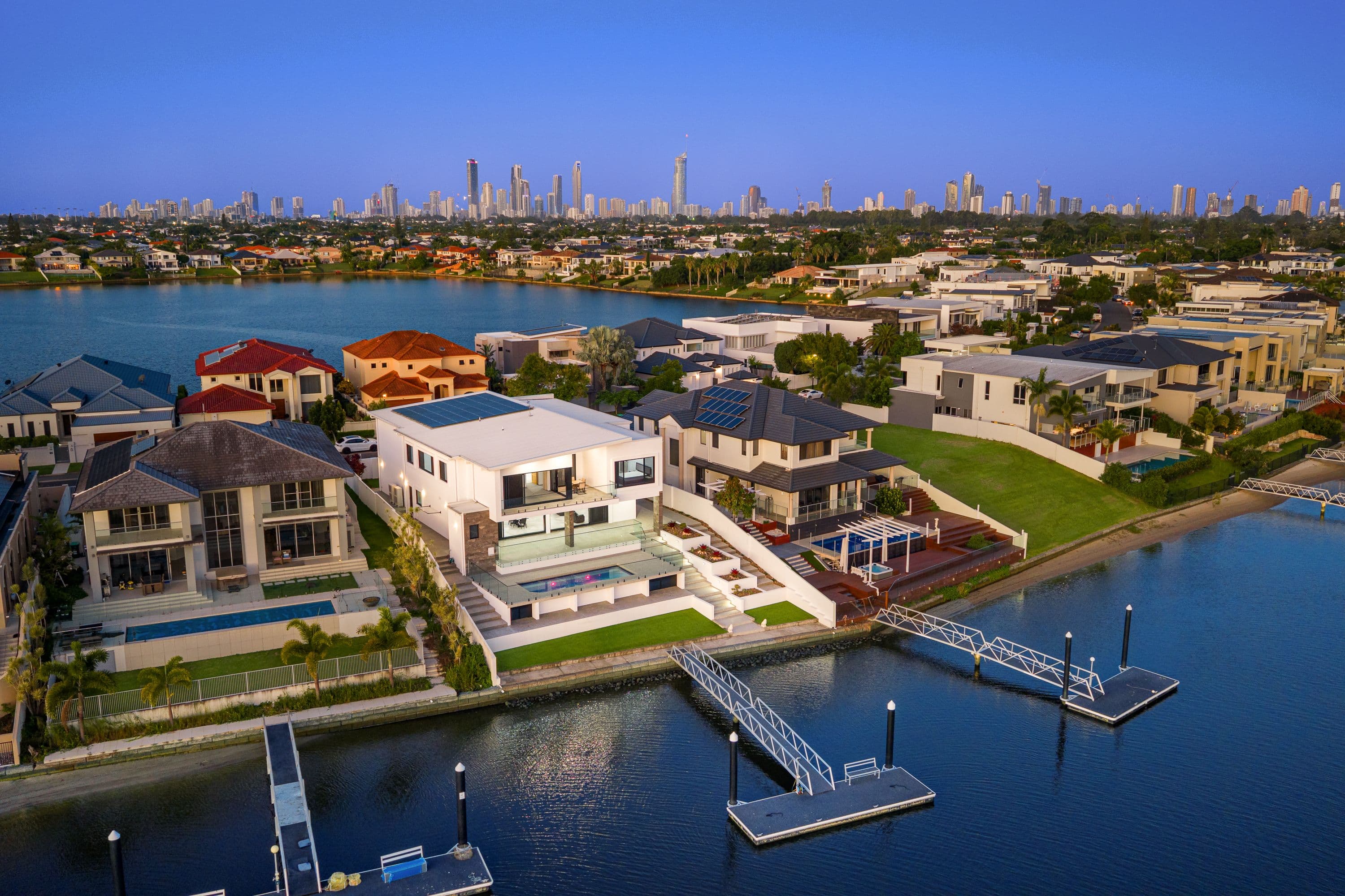 125 Sir Bruce Small Boulevard, Benowa Waters QLD 4217, Benowa - Thumbnail 2