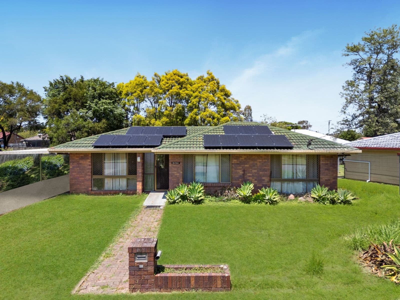 12 Creston Street, Raceview, QLD 4305, Raceview - Thumbnail 2