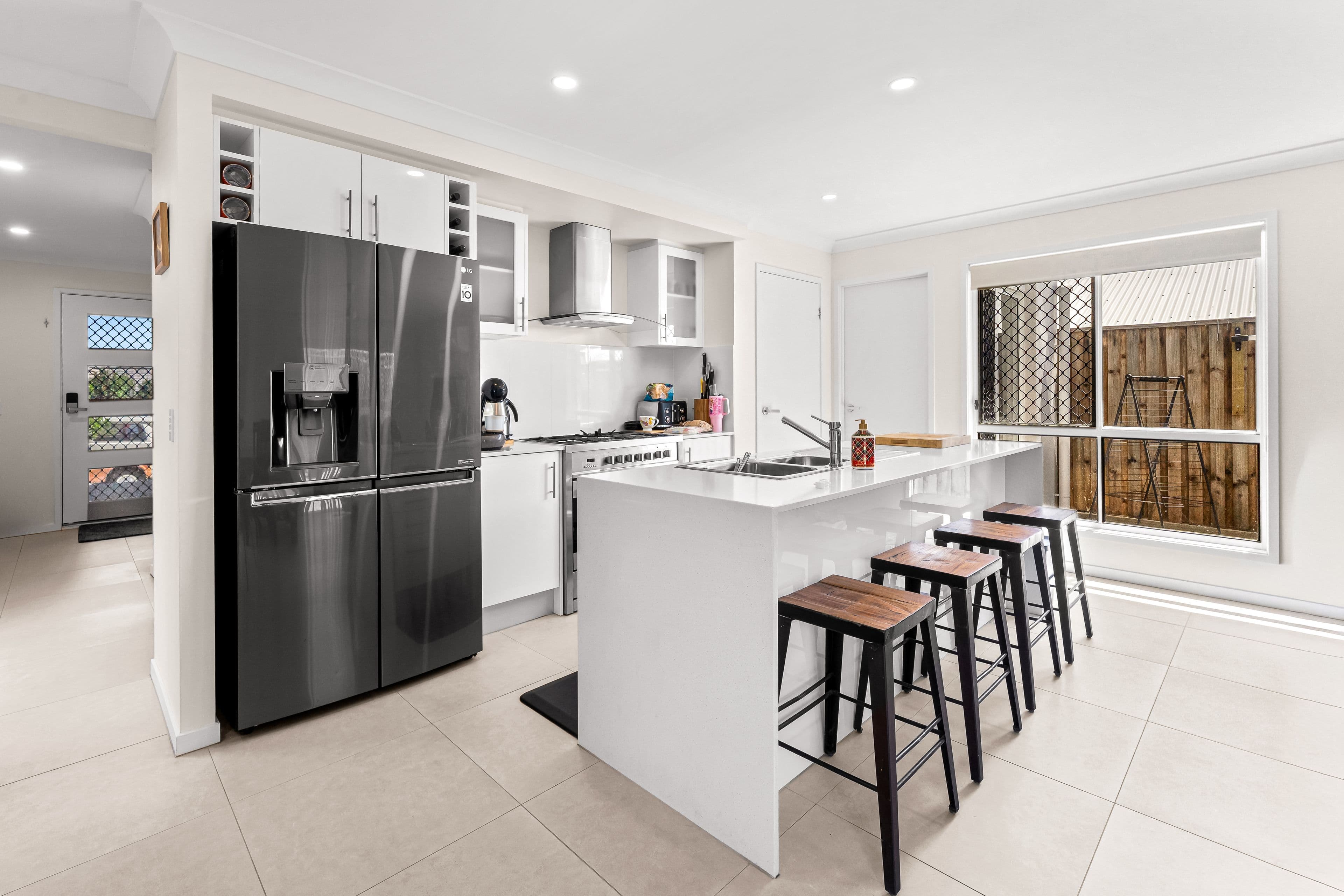 8 Loggers Court, White Rock QLD 4306, White Rock - Thumbnail 4