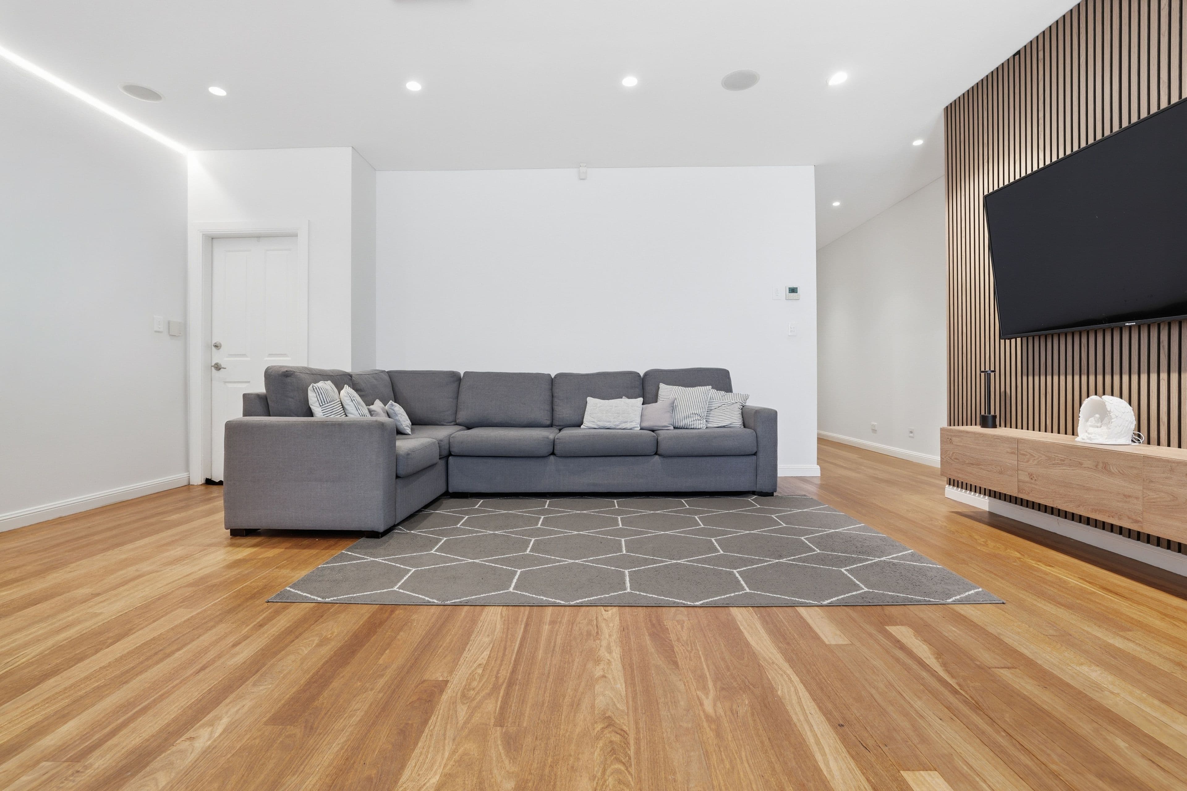 3 Moombara Avenue, Peakhurst NSW 2210, Peakhurst - Thumbnail 3