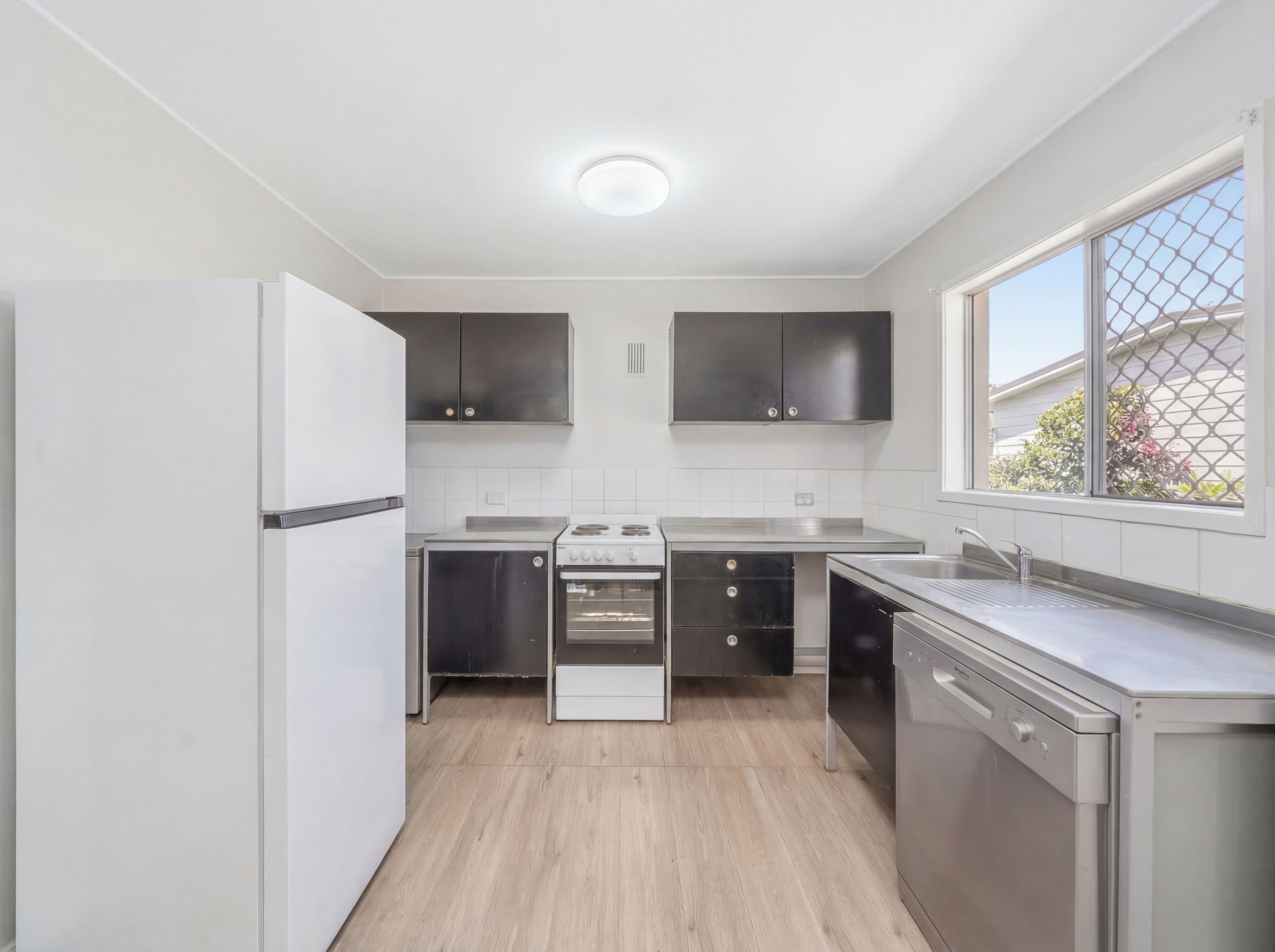 11 Lions Crescent, Kippa-Ring QLD 4021, Kippa-Ring - Thumbnail 4
