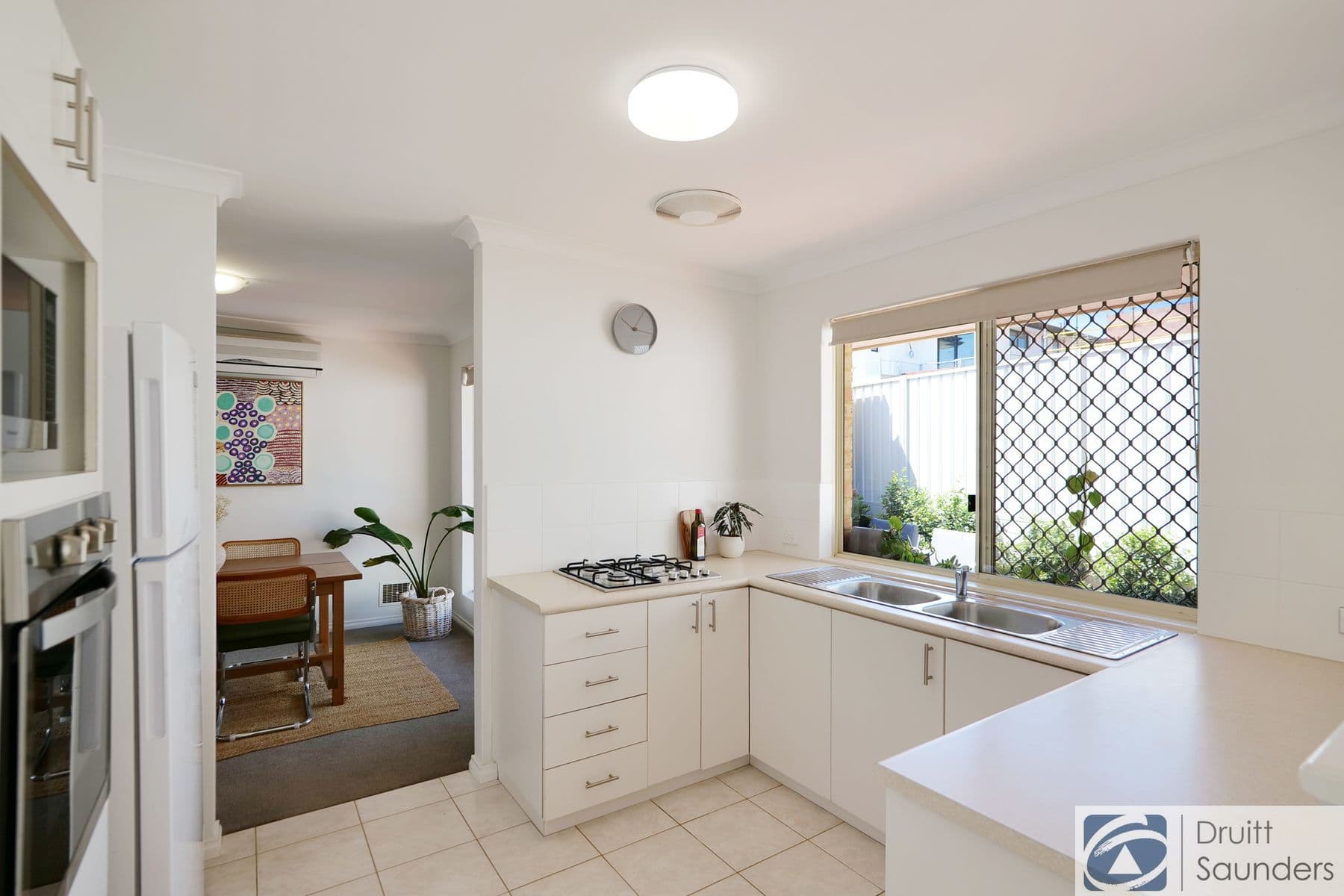 2/35 Drabble Road, Scarborough WA 6019, Scarborough - Thumbnail 3