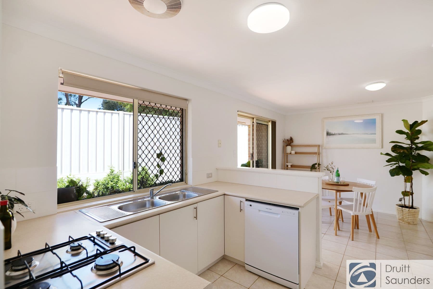 2/35 Drabble Road, Scarborough WA 6019, Scarborough - Thumbnail 4