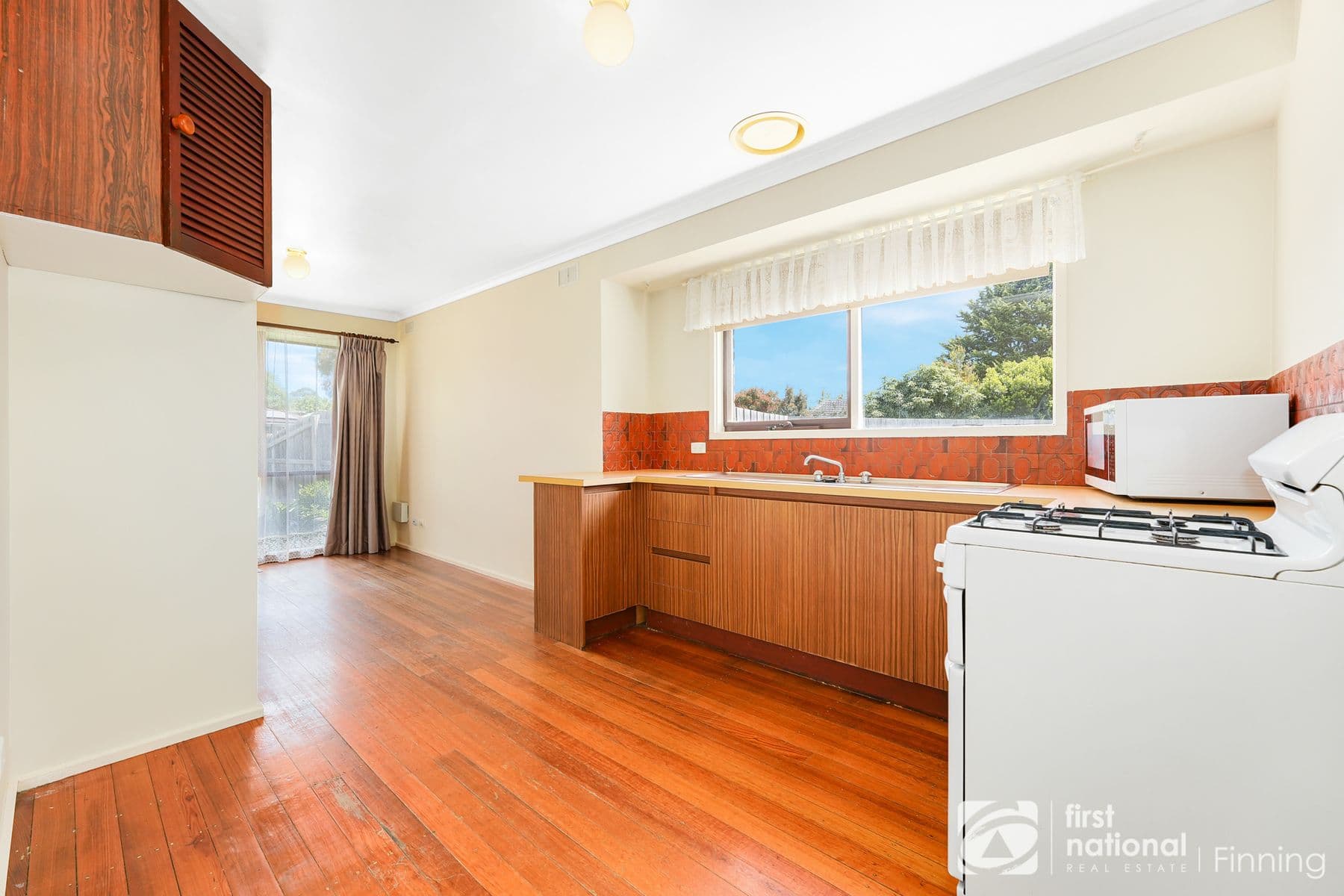 43 Wallace Road, Cranbourne VIC 3977, Cranbourne - Thumbnail 3