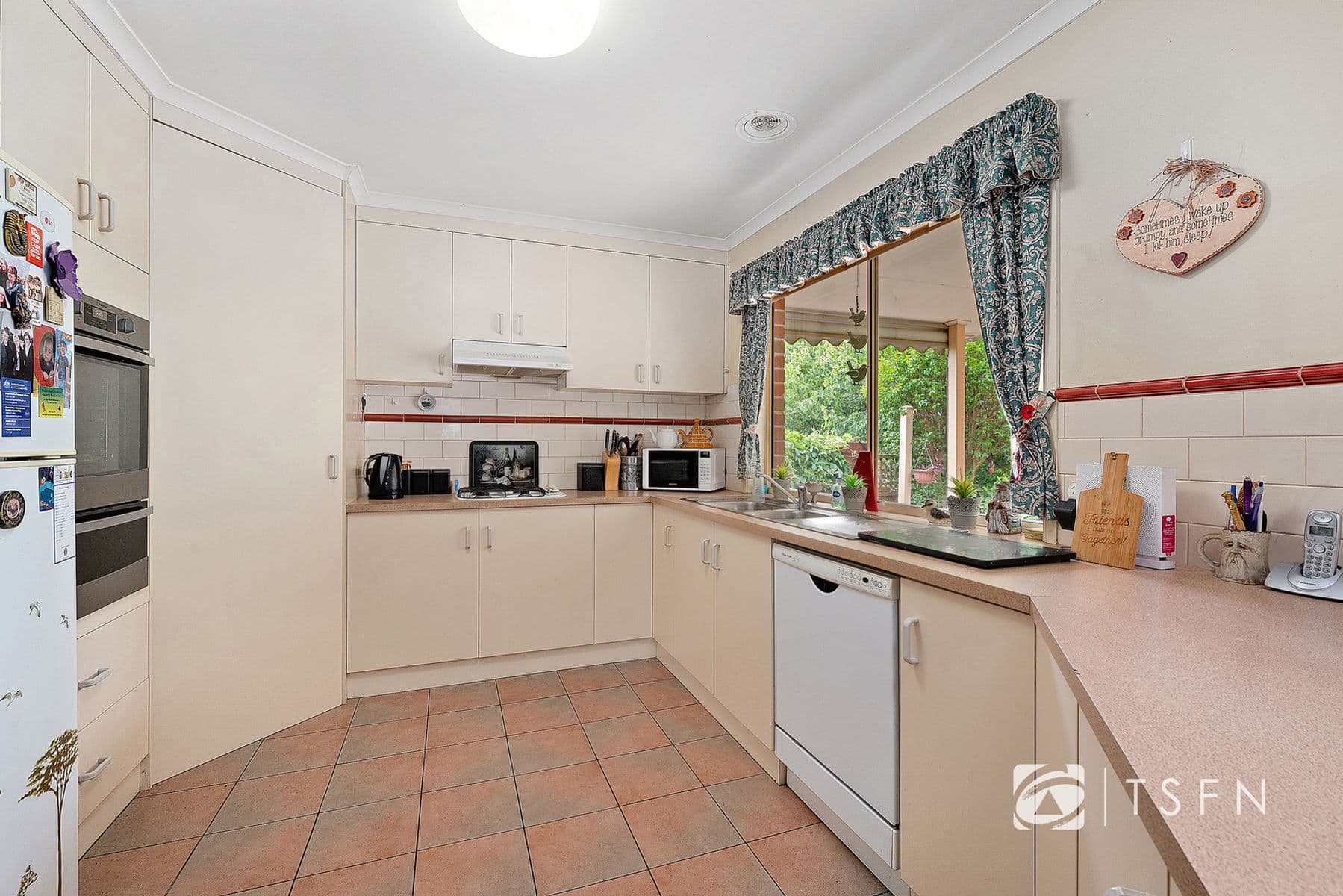 10 Harley Mews, Strathdale VIC 3550, Strathdale - Thumbnail 3