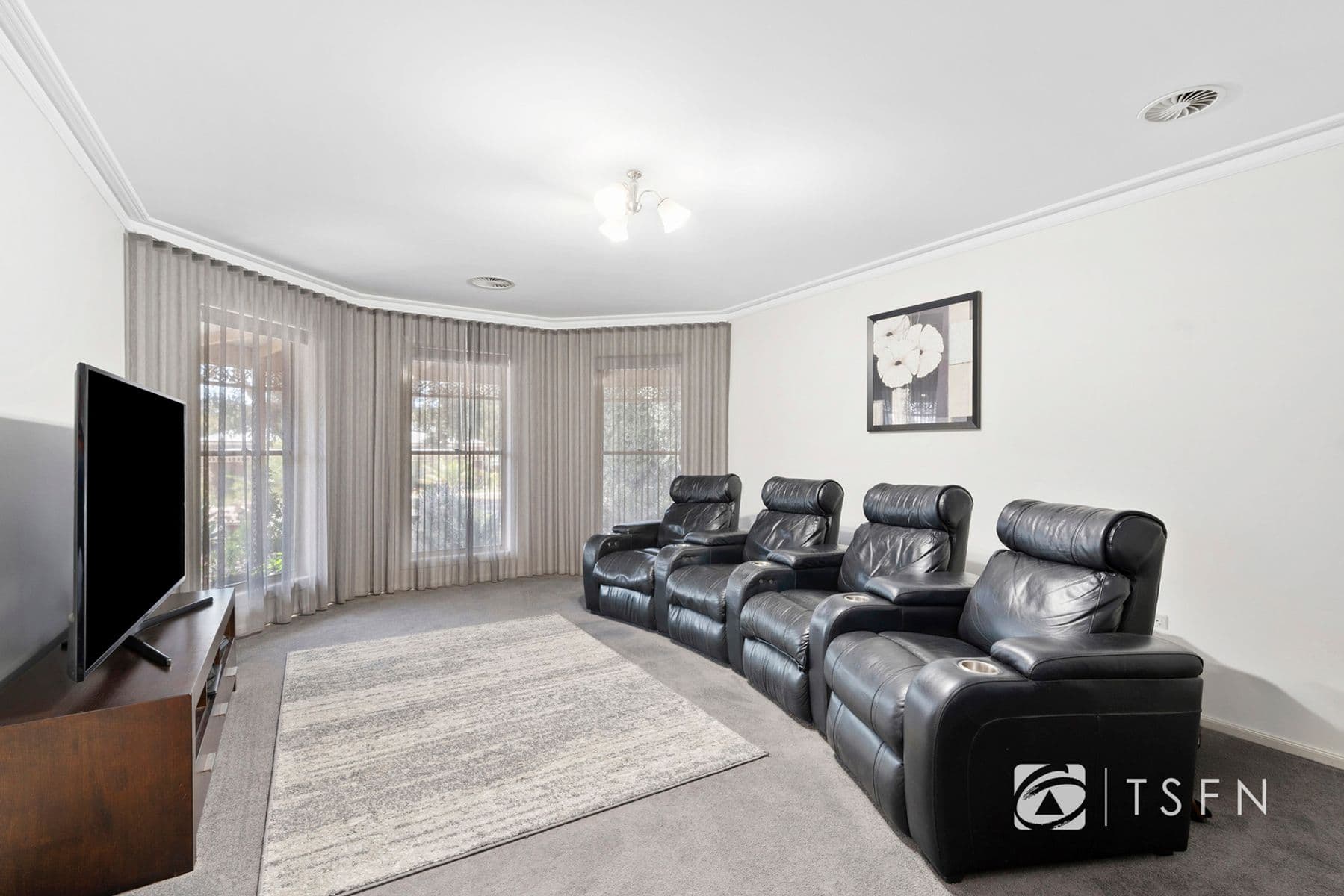 33 Glenelg Drive, Maiden Gully VIC 3551, Maiden Gully - Thumbnail 4