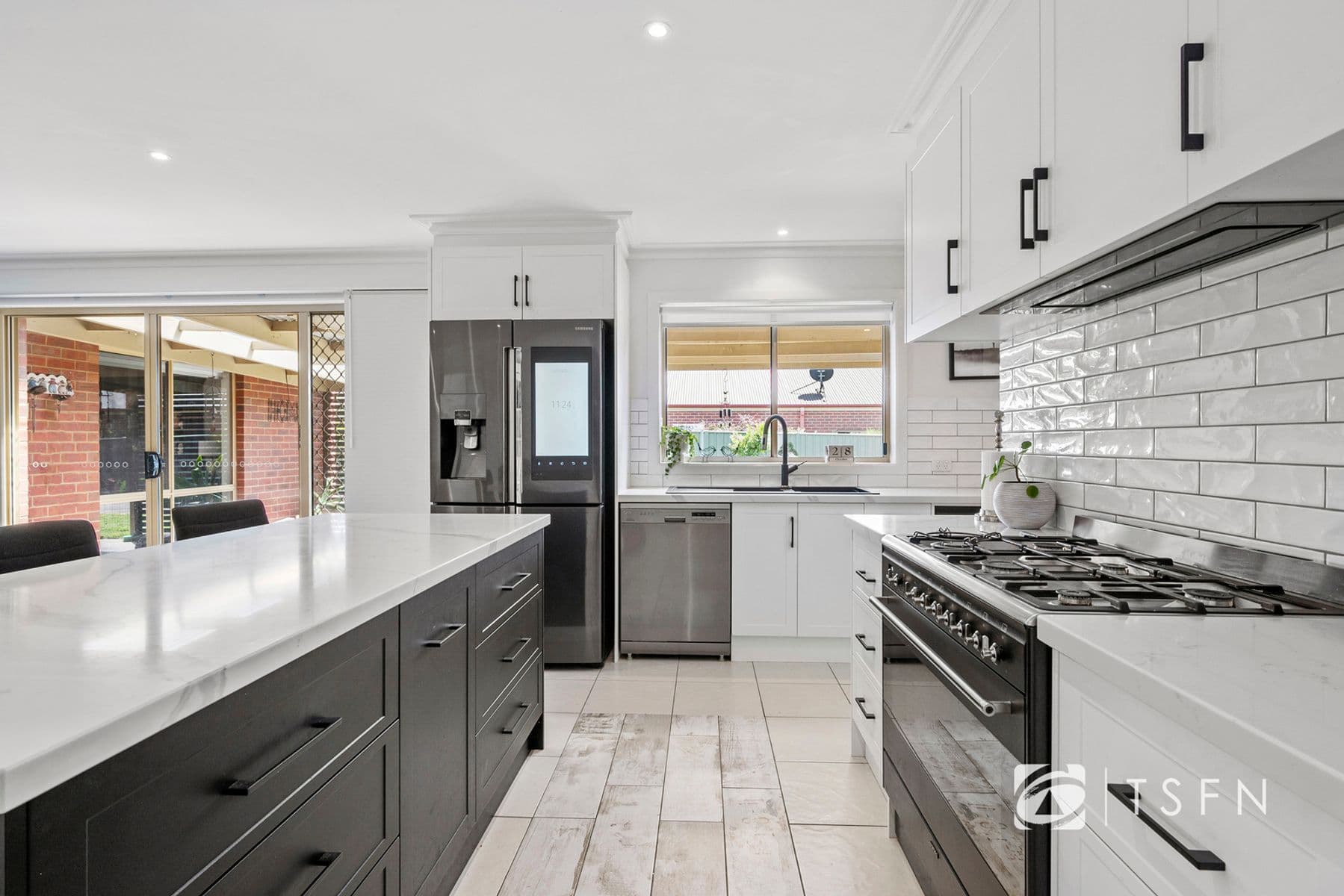33 Glenelg Drive, Maiden Gully VIC 3551, Maiden Gully - Thumbnail 6