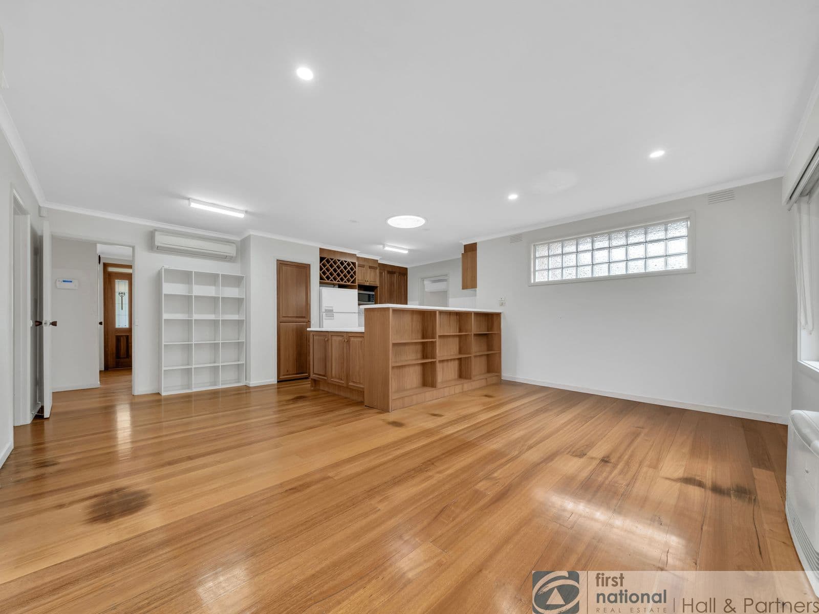 31 Tiverton Drive, Mulgrave VIC 3170, Mulgrave - Thumbnail 8