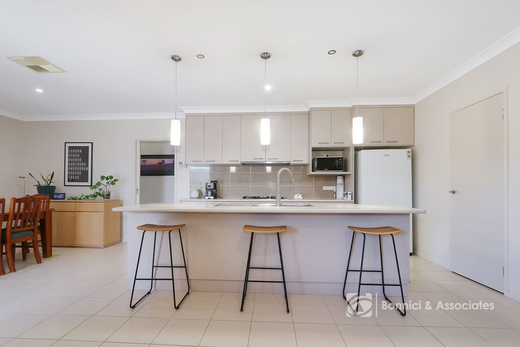 48 Brewer Drive, West Wodonga VIC 3690, West Wodonga - Thumbnail 2